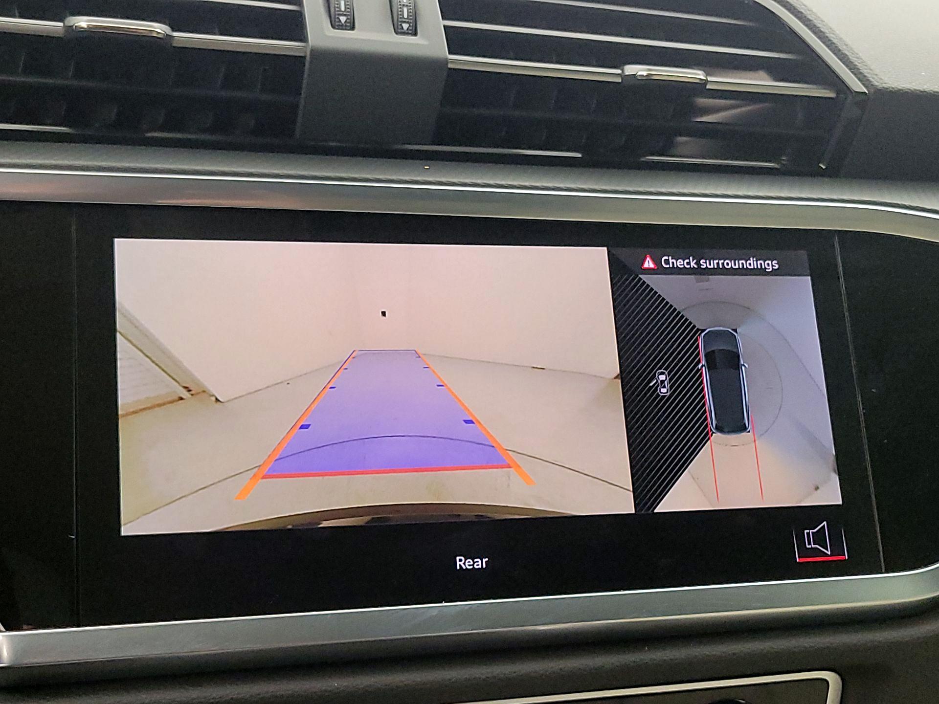 Thumbnail: 2024 Audi Q3 - 15