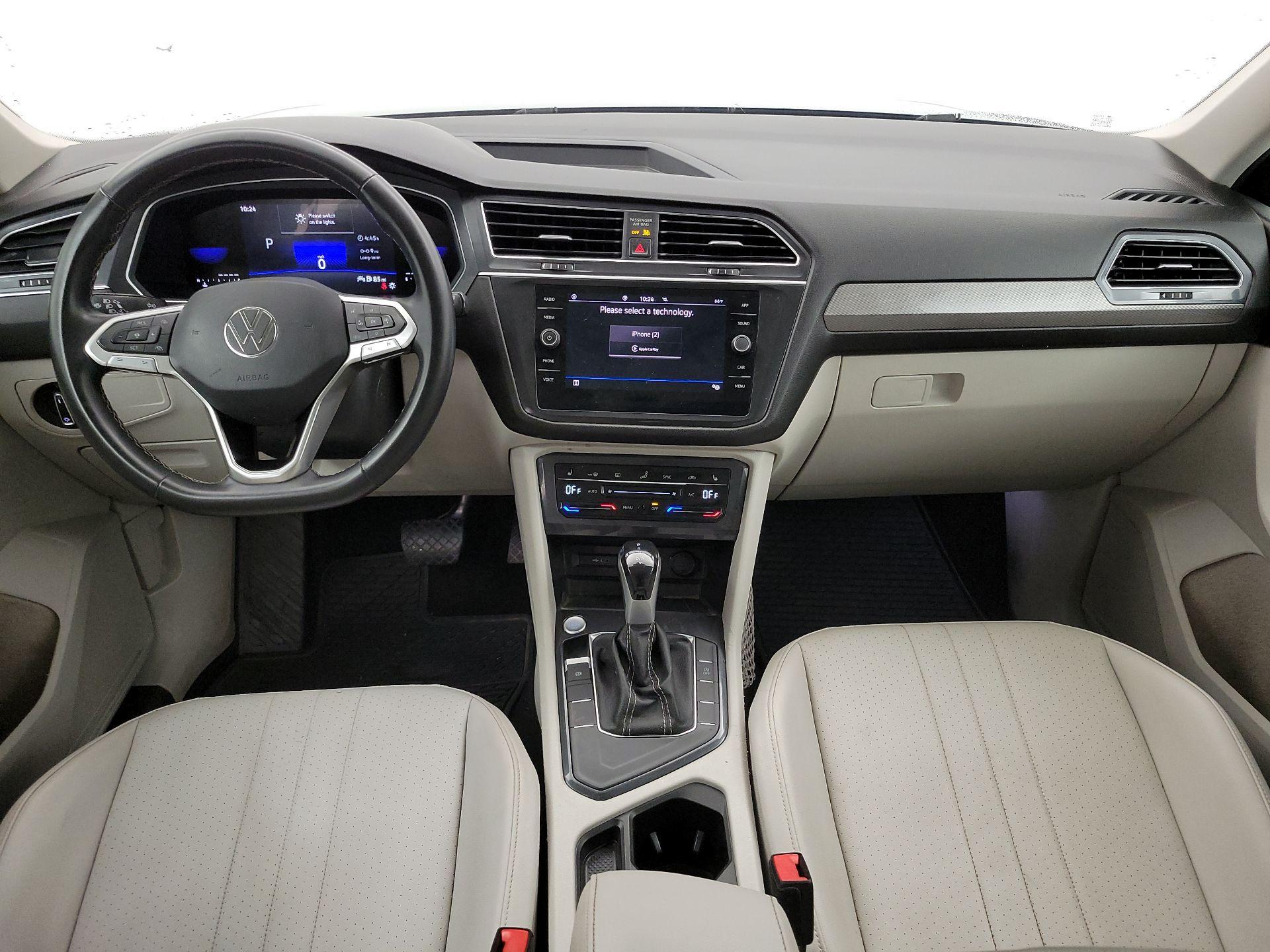 Thumbnail: 2023 Volkswagen Tiguan - 9