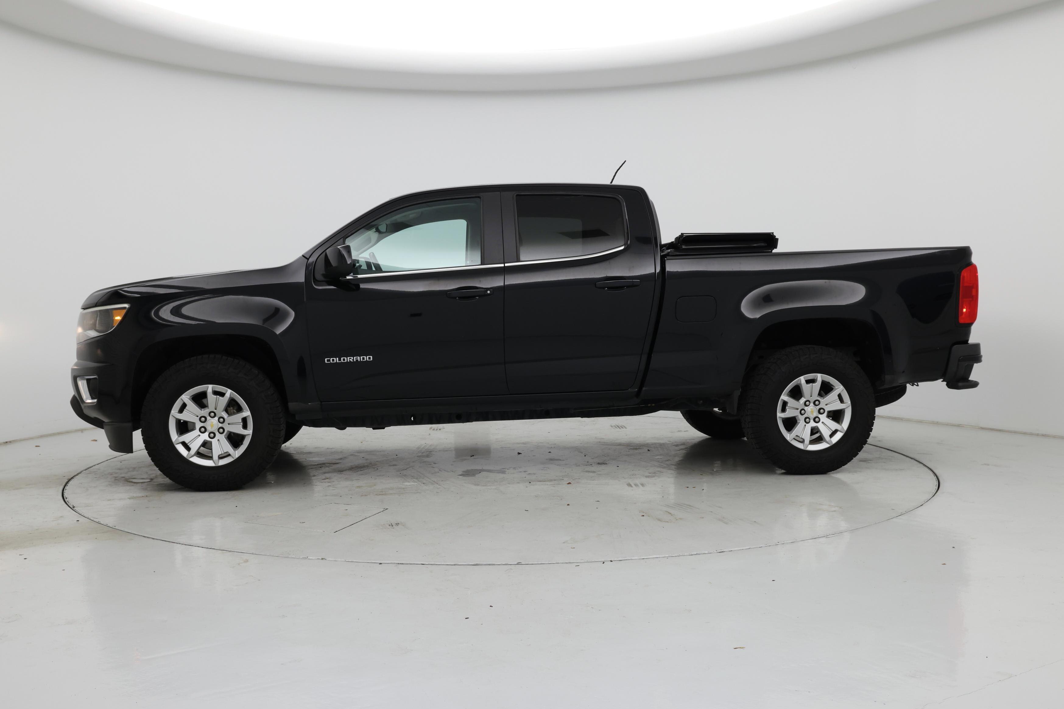 Thumbnail: 2019 Chevrolet Colorado - 3