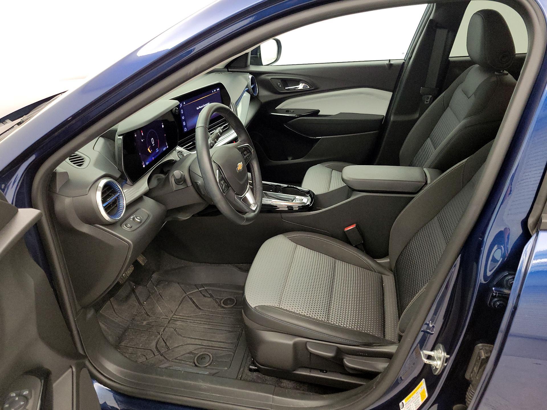 Thumbnail: 2024 Chevrolet Trax - 11