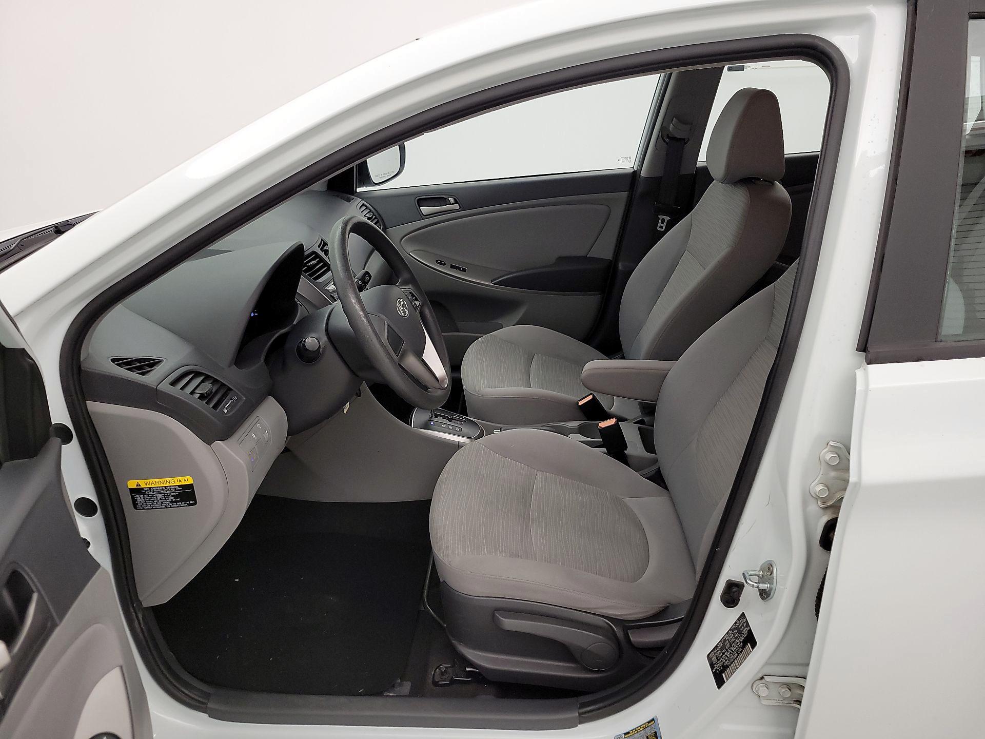 Thumbnail: 2016 Hyundai Accent - 11