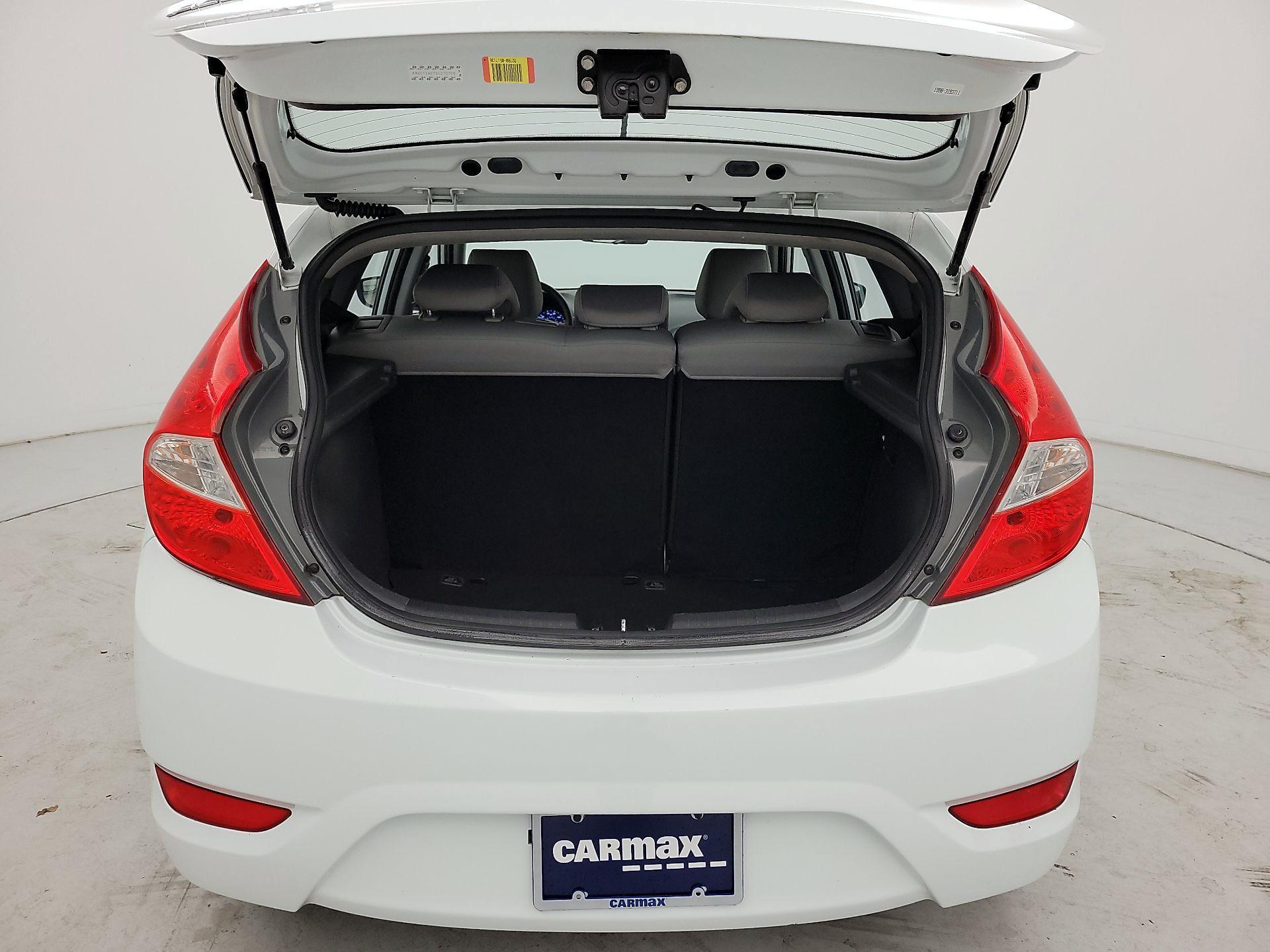 Thumbnail: 2016 Hyundai Accent - 19