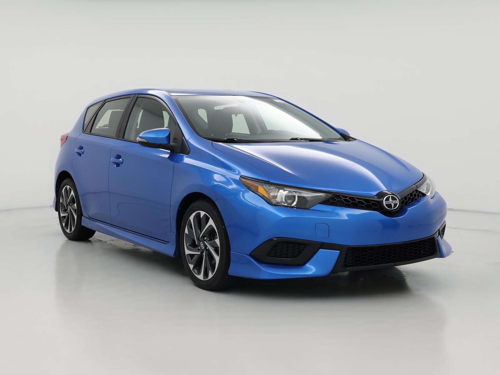 2016 Scion iM Base