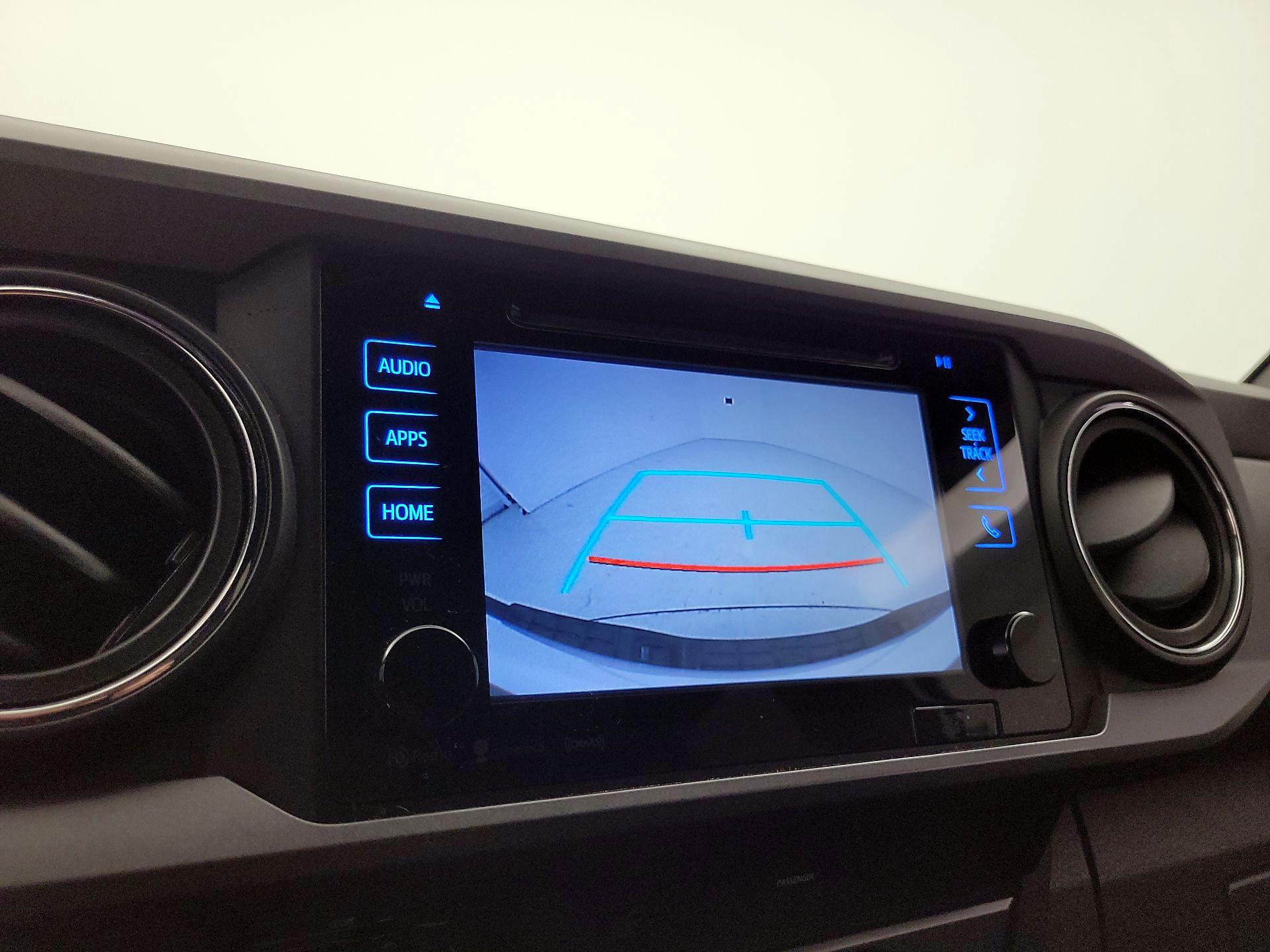 Thumbnail: 2017 Toyota Tacoma - 15