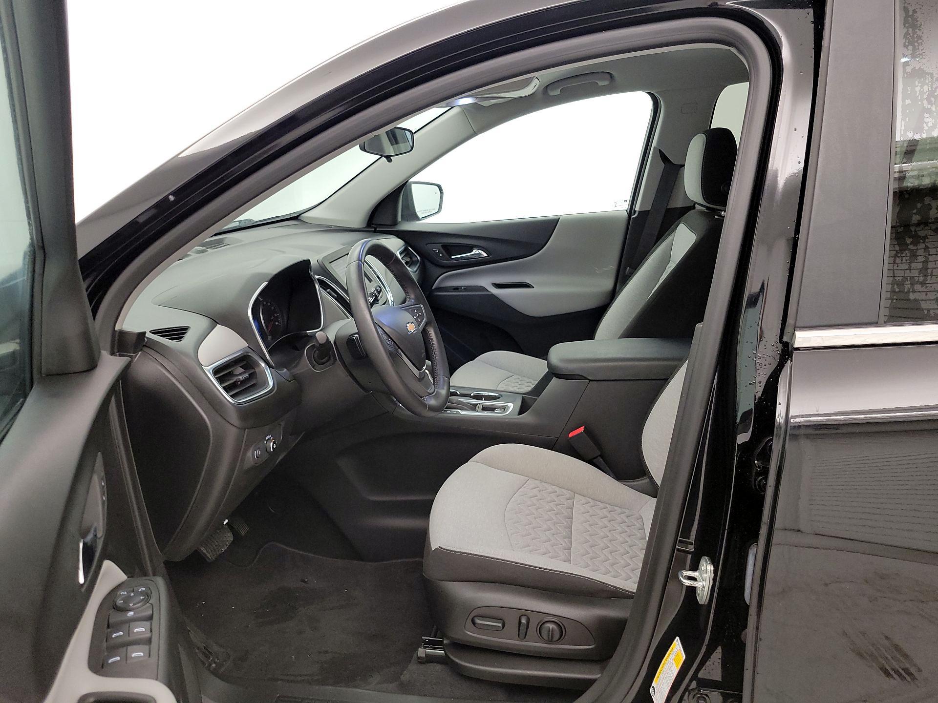 Thumbnail: 2022 Chevrolet Equinox - 11