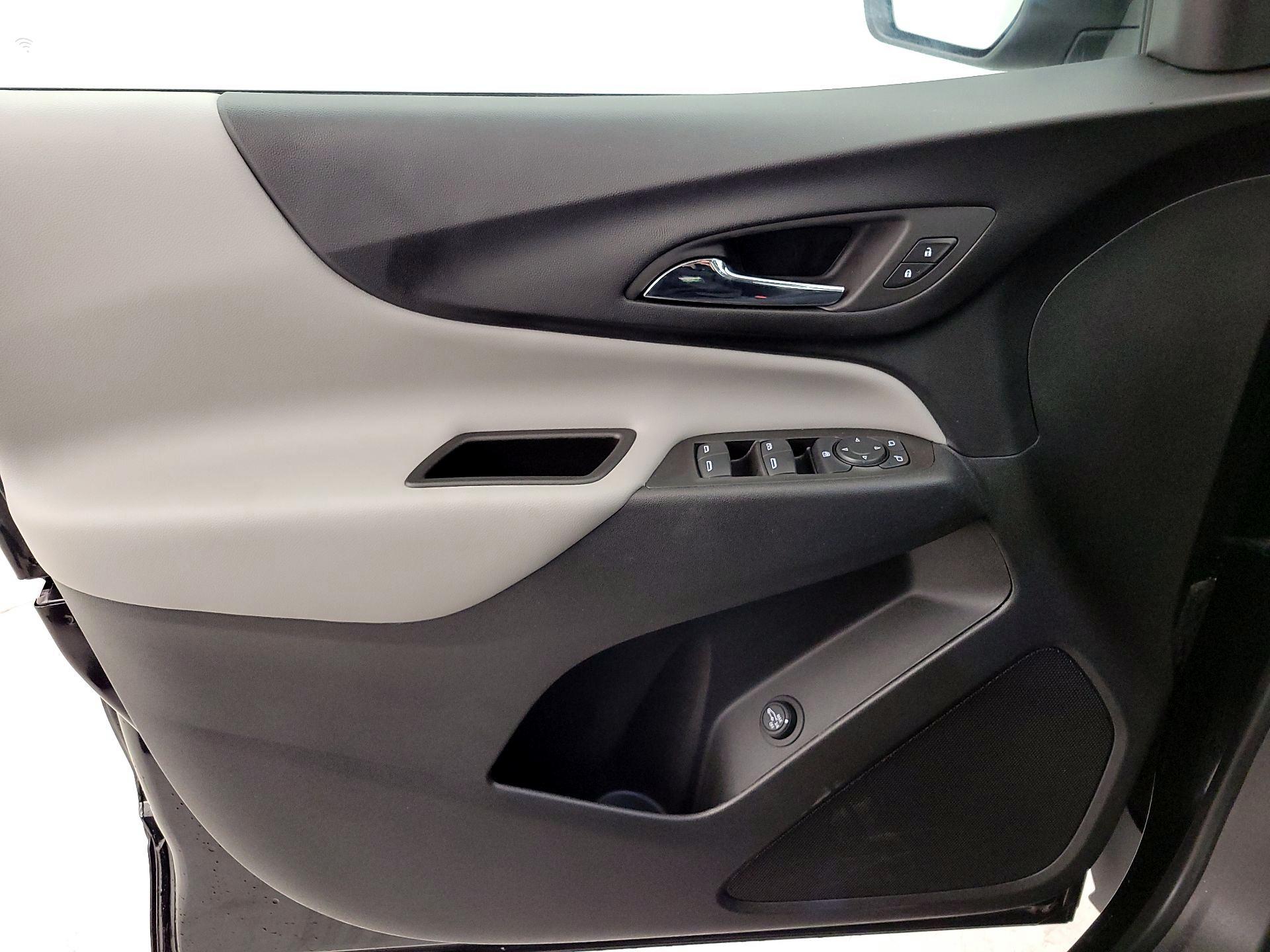 Thumbnail: 2022 Chevrolet Equinox - 12