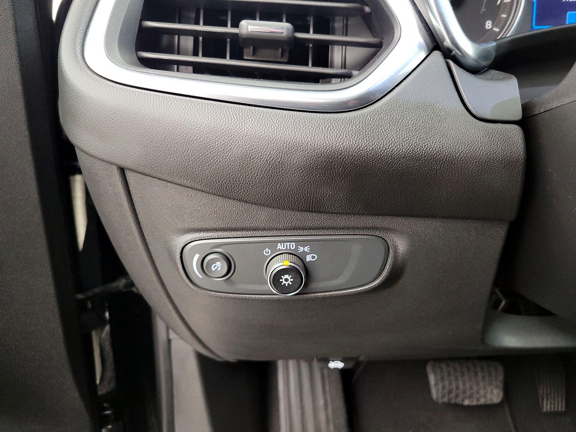 Thumbnail: 2022 Chevrolet Equinox - 13