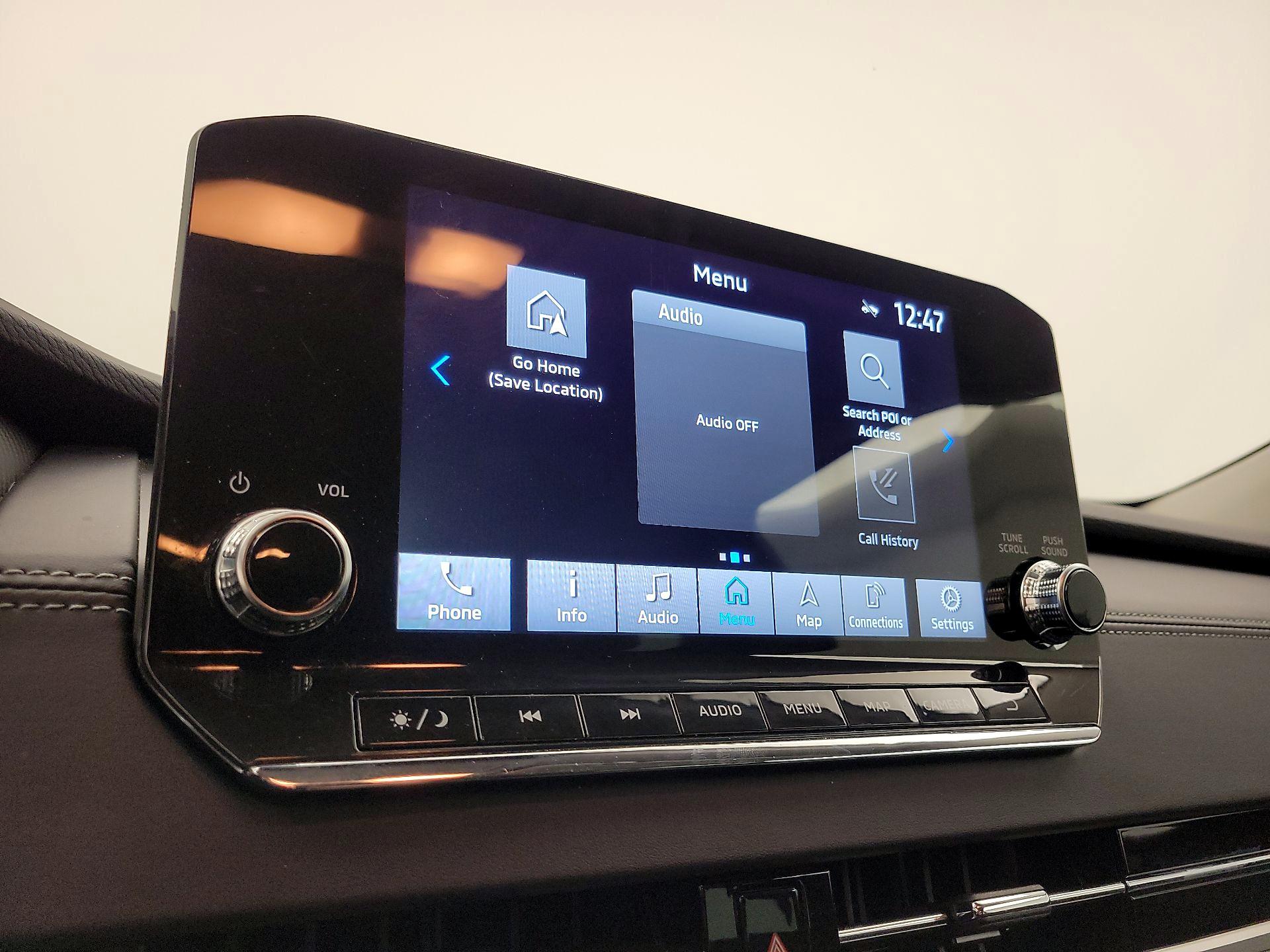 Thumbnail: 2023 Mitsubishi Outlander - 16