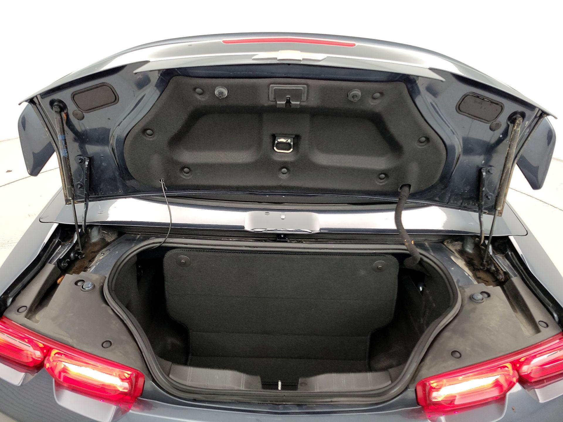 Thumbnail: 2020 Chevrolet Camaro - 20