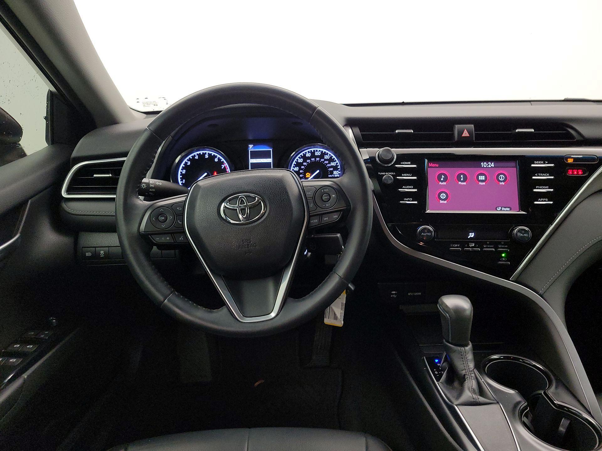 Thumbnail: 2018 Toyota Camry - 10