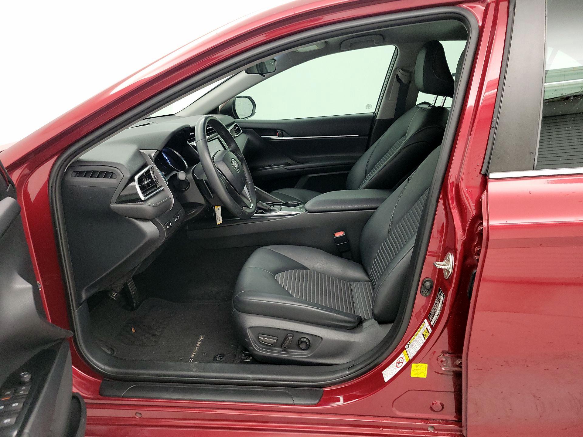 Thumbnail: 2018 Toyota Camry - 11