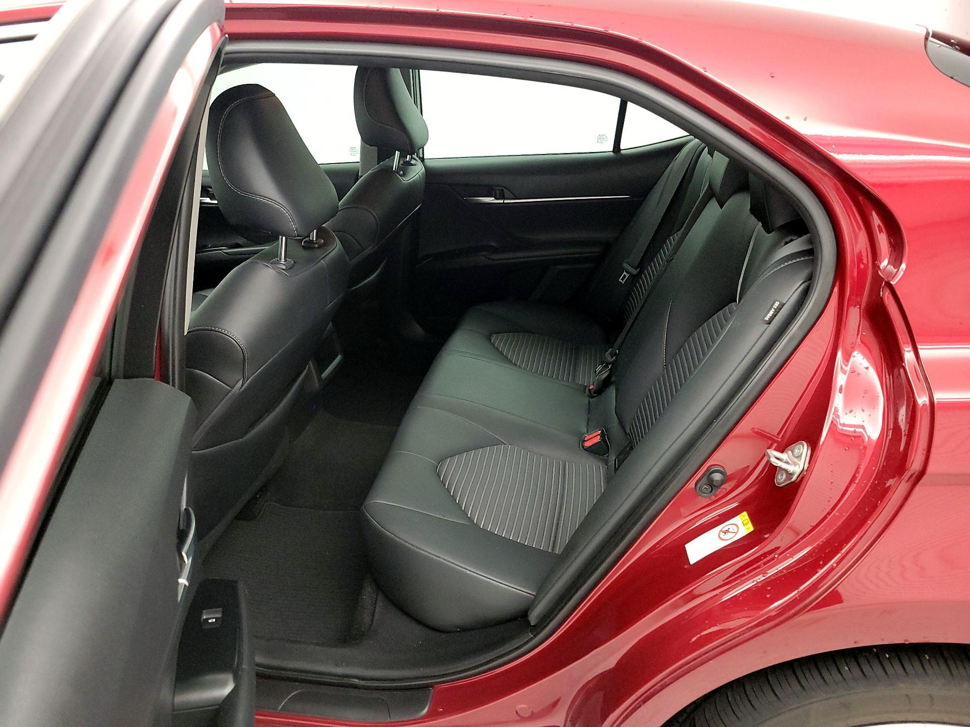 Thumbnail: 2018 Toyota Camry - 19