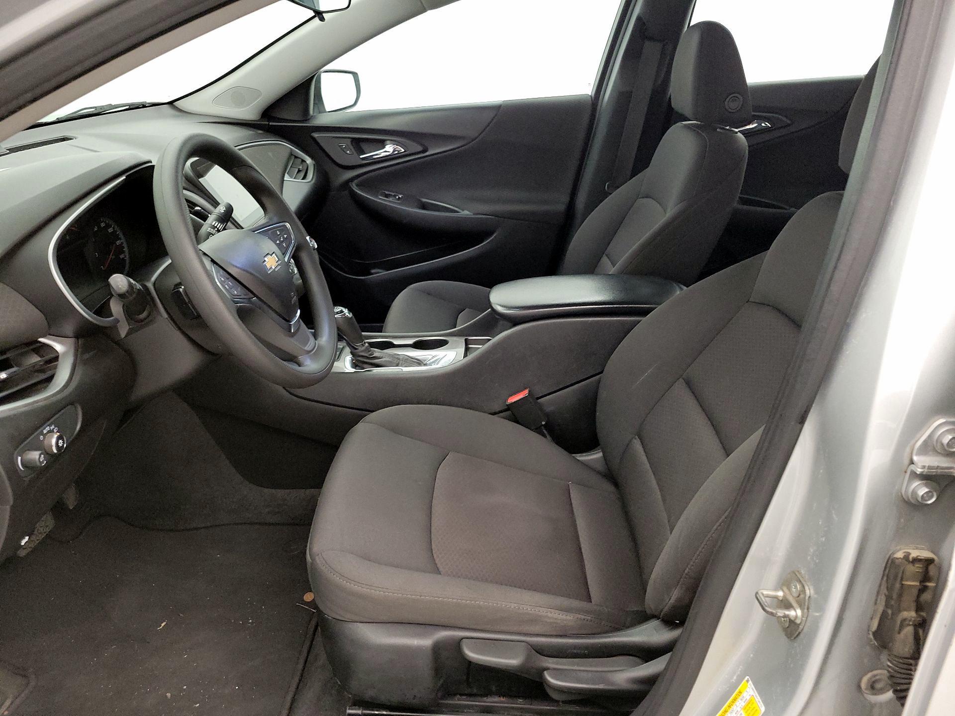 Thumbnail: 2019 Chevrolet Malibu - 11