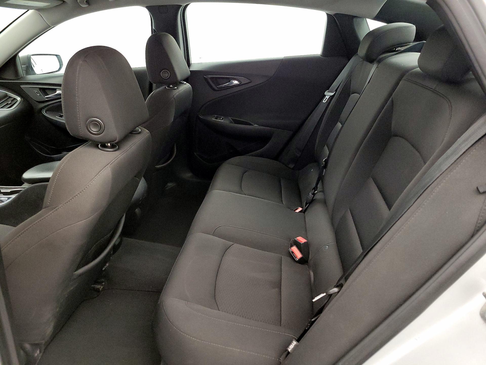 Thumbnail: 2019 Chevrolet Malibu - 19