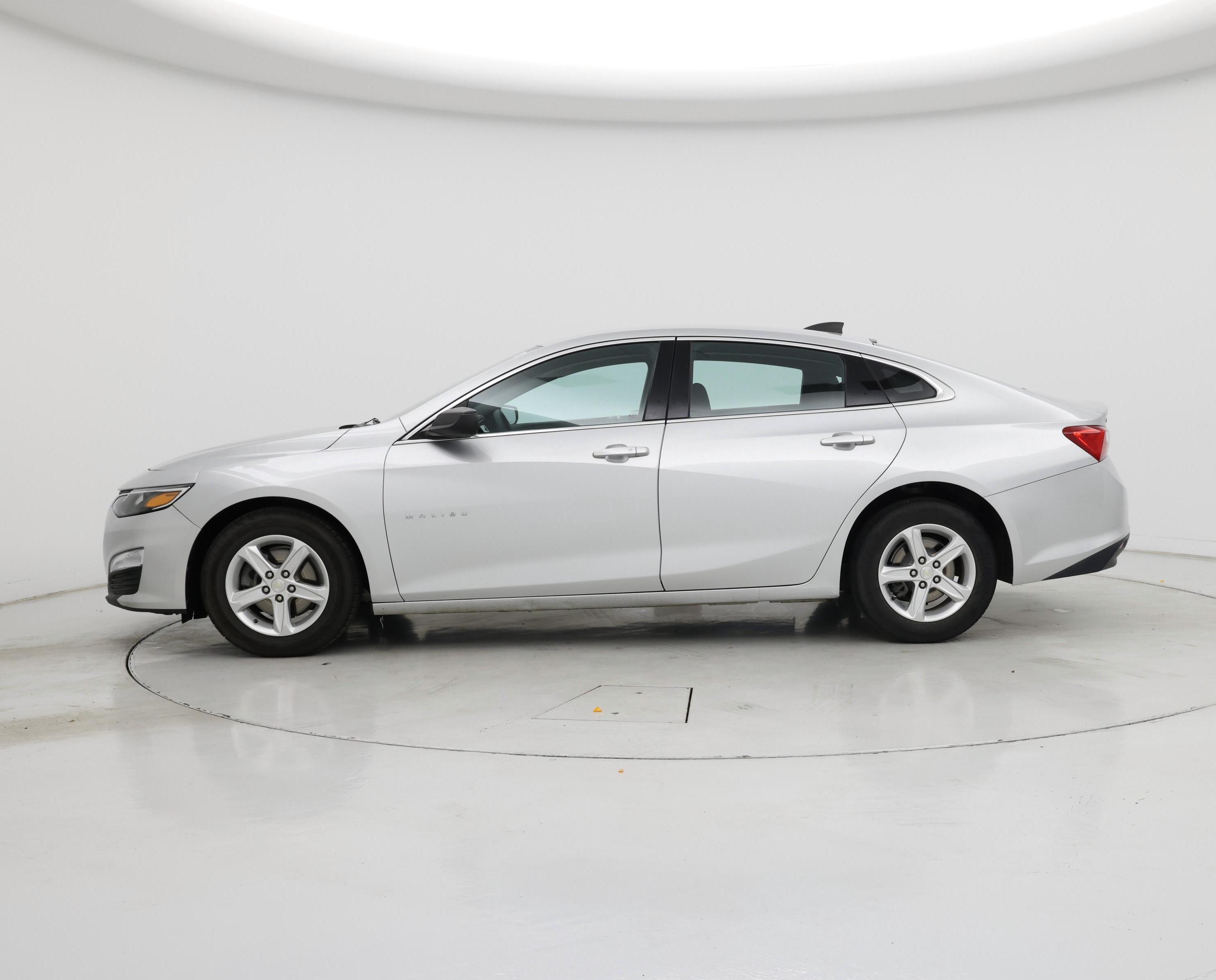 Thumbnail: 2019 Chevrolet Malibu - 3