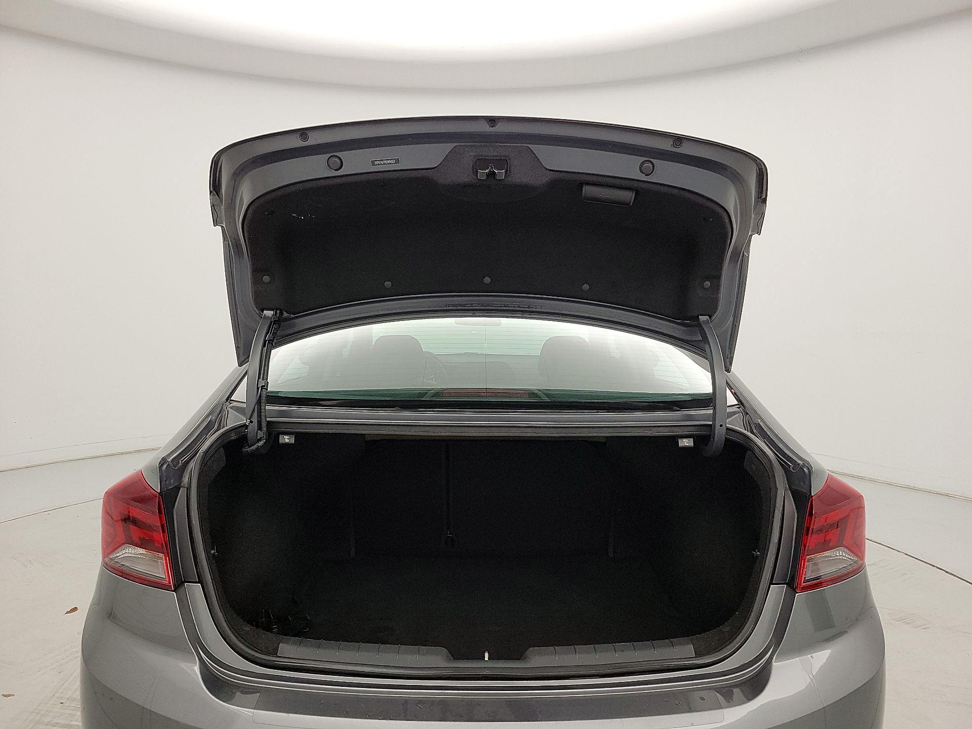 Thumbnail: 2019 Hyundai Elantra - 20