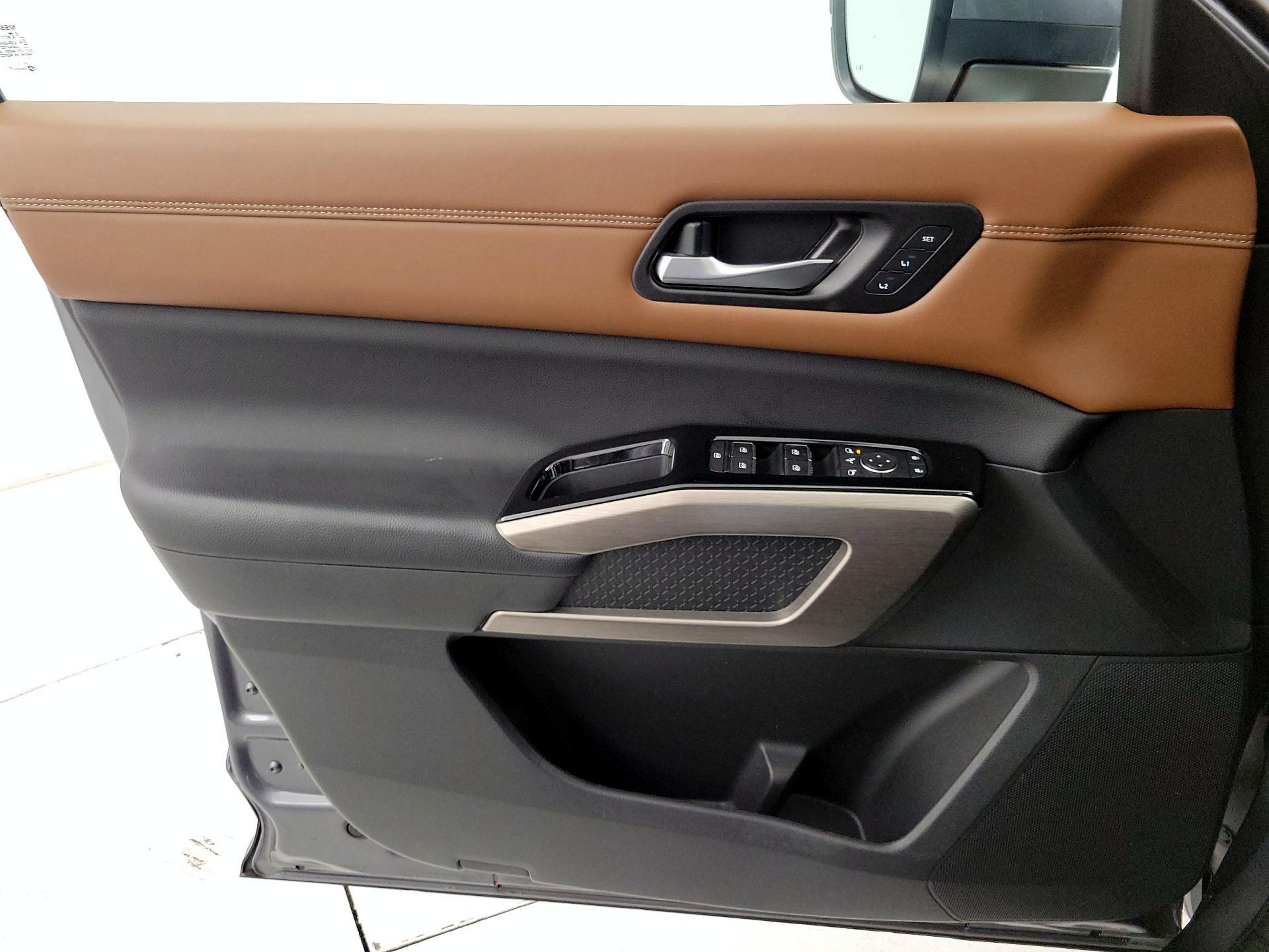 Thumbnail: 2023 Nissan Pathfinder - 12