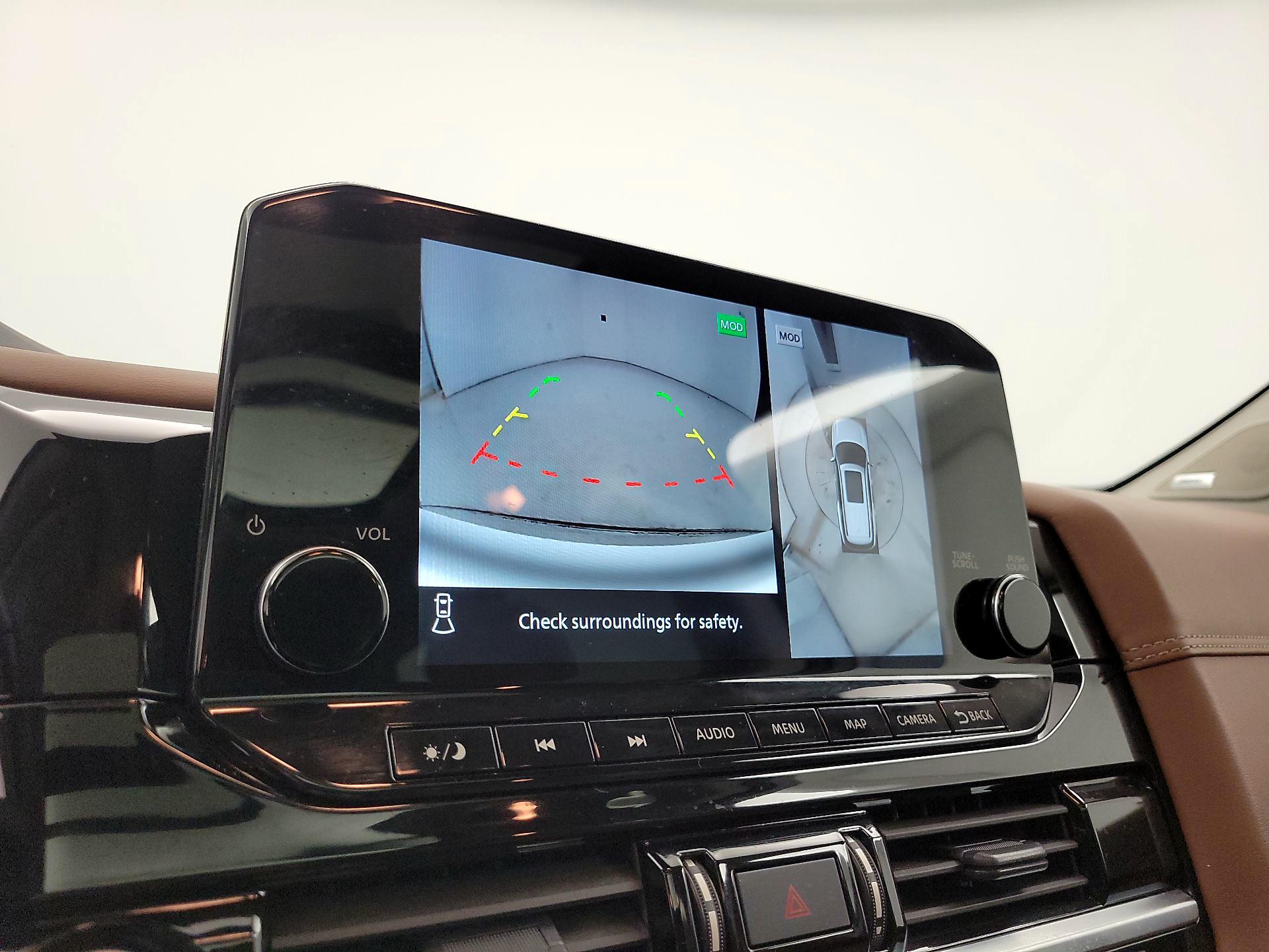 Thumbnail: 2023 Nissan Pathfinder - 15