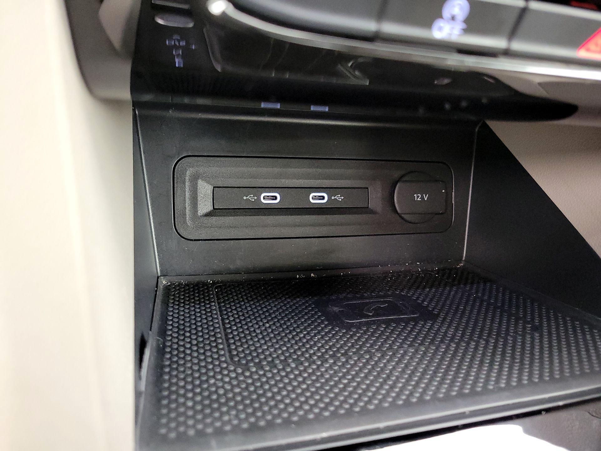 Thumbnail: 2023 Volkswagen Atlas - 18