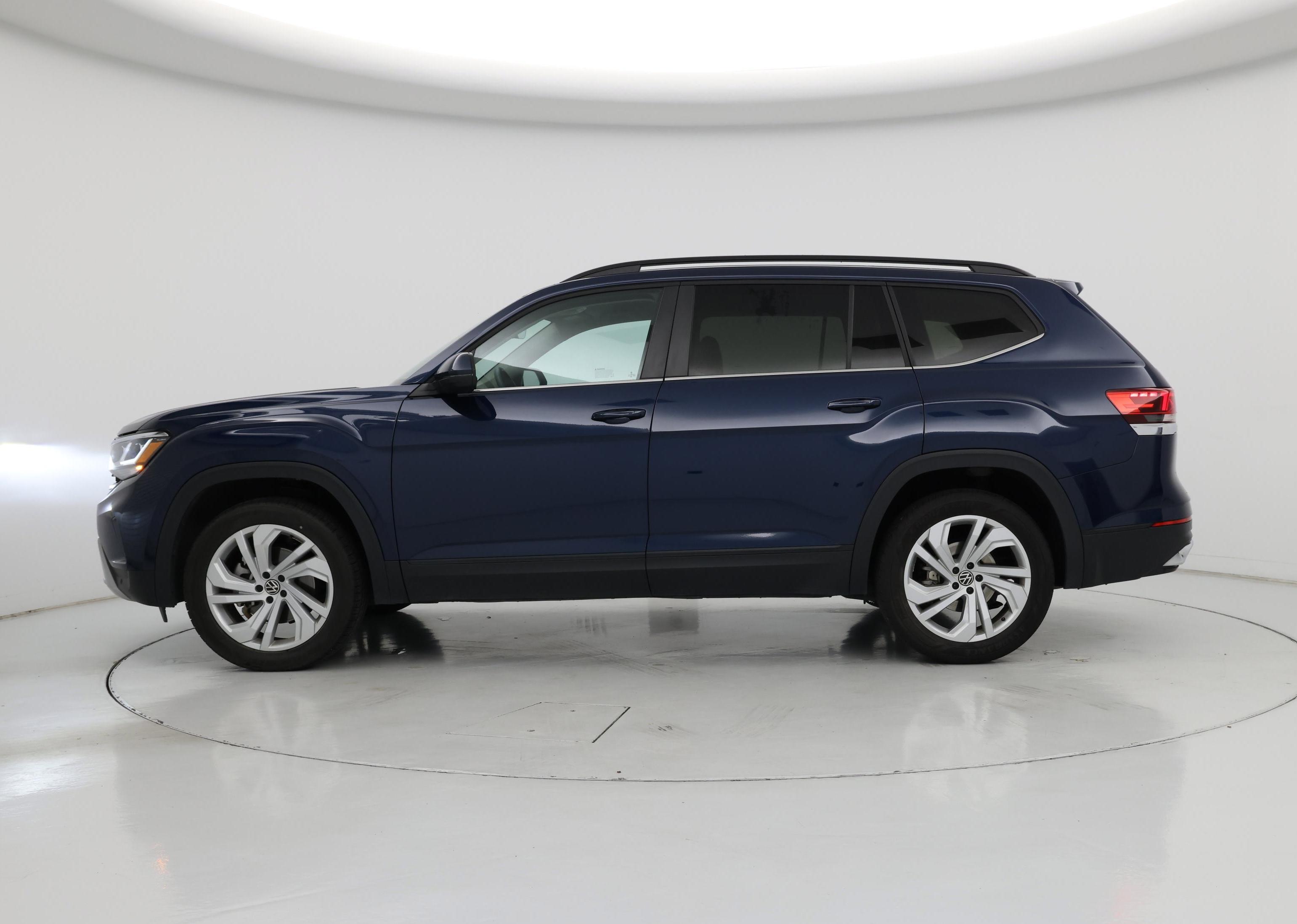 Thumbnail: 2023 Volkswagen Atlas - 3