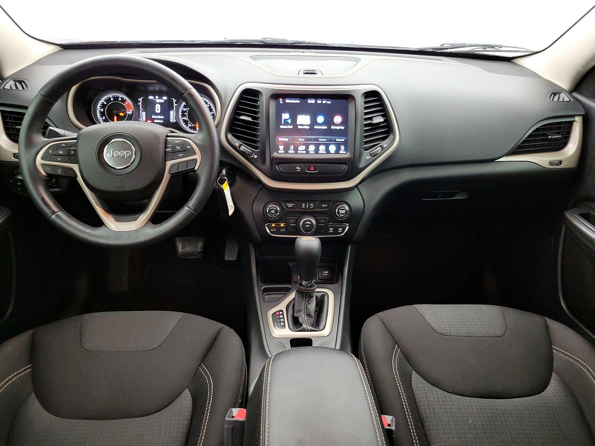 Thumbnail: 2017 Jeep Cherokee - 9