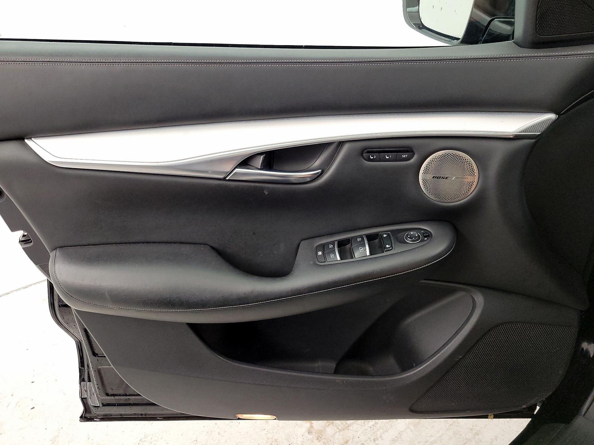 Thumbnail: 2019 INFINITI QX50 - 12