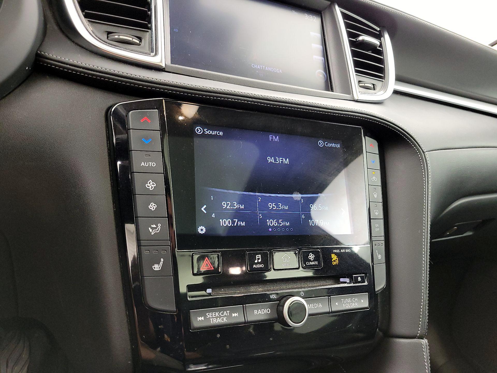 Thumbnail: 2019 INFINITI QX50 - 16