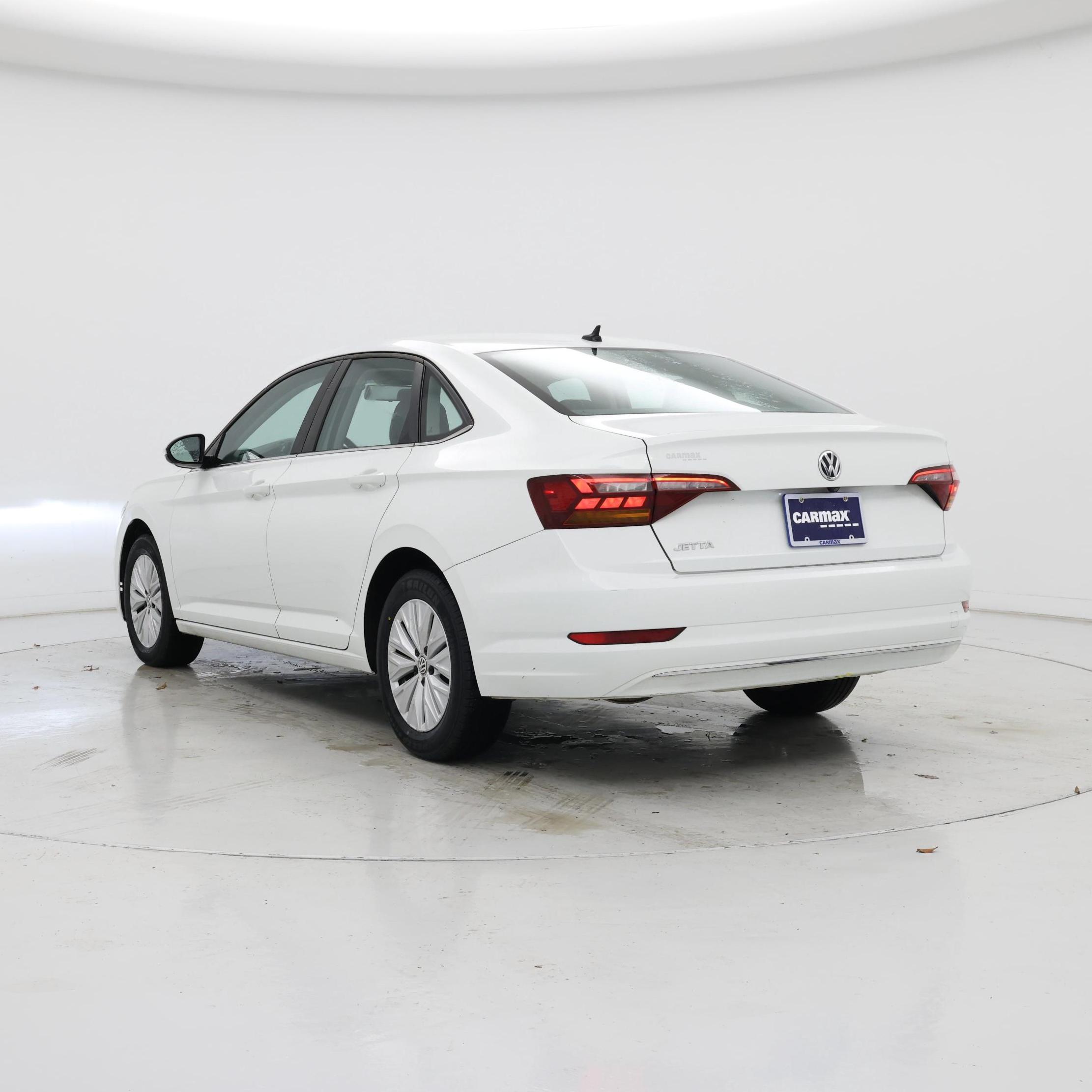 Thumbnail: 2019 Volkswagen Jetta - 2