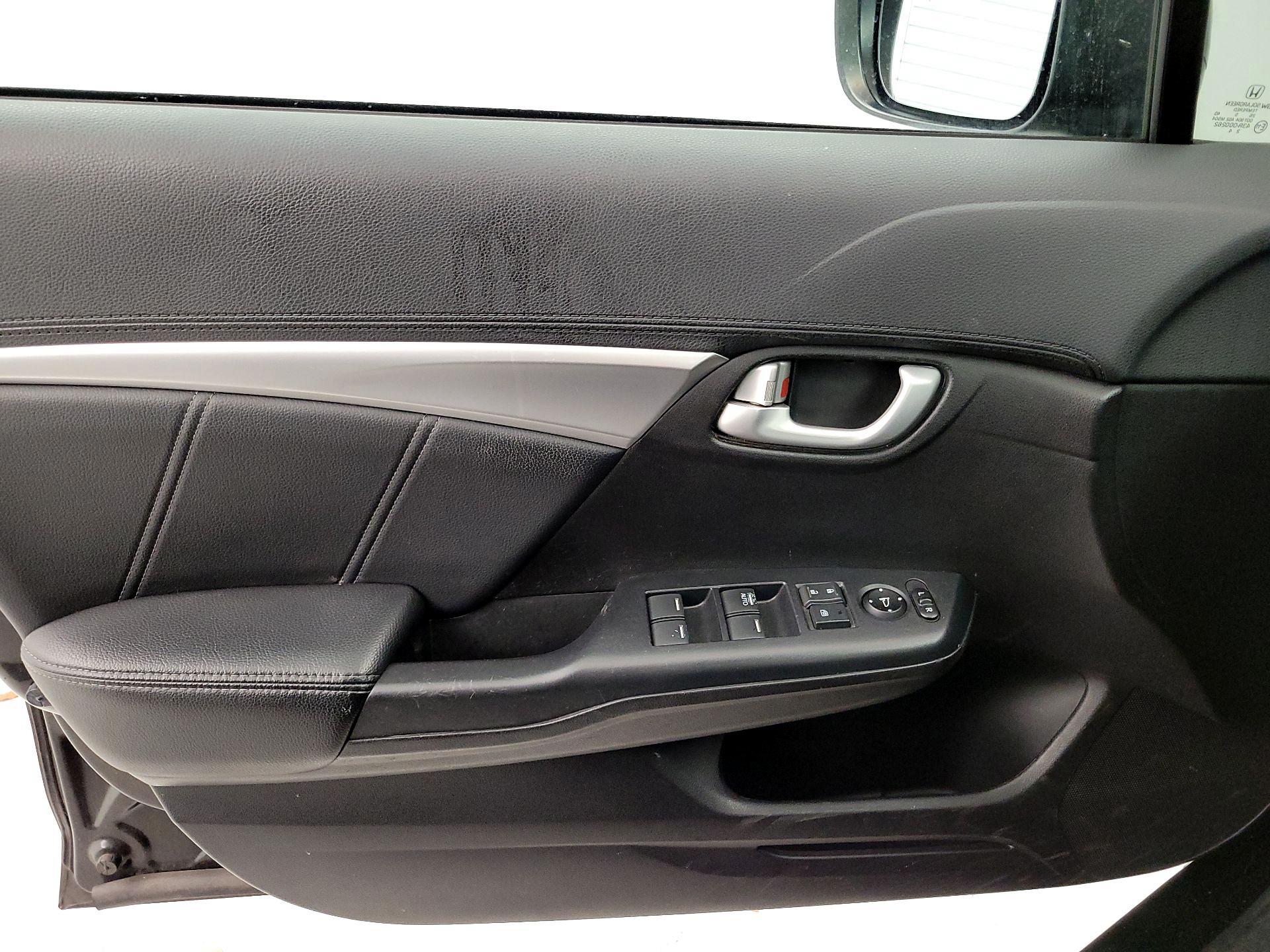 Thumbnail: 2015 Honda Civic - 12