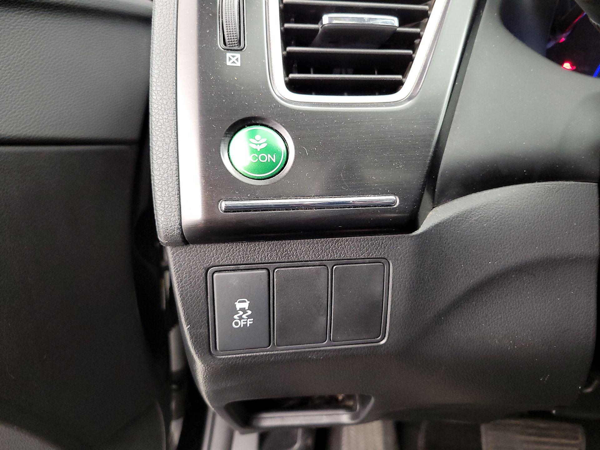 Thumbnail: 2015 Honda Civic - 13