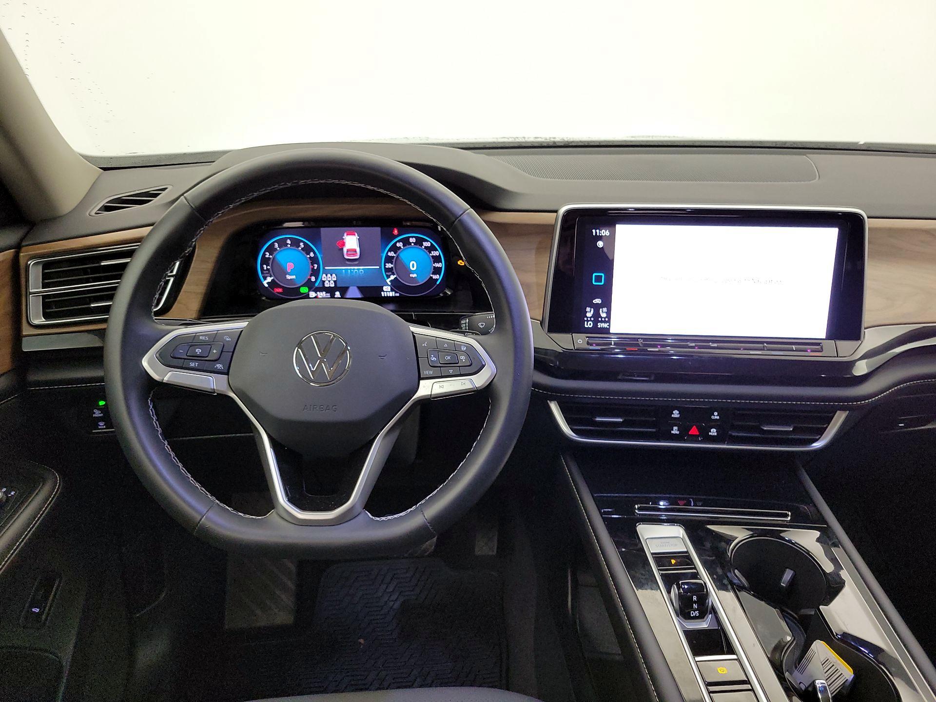 Thumbnail: 2024 Volkswagen Atlas - 10