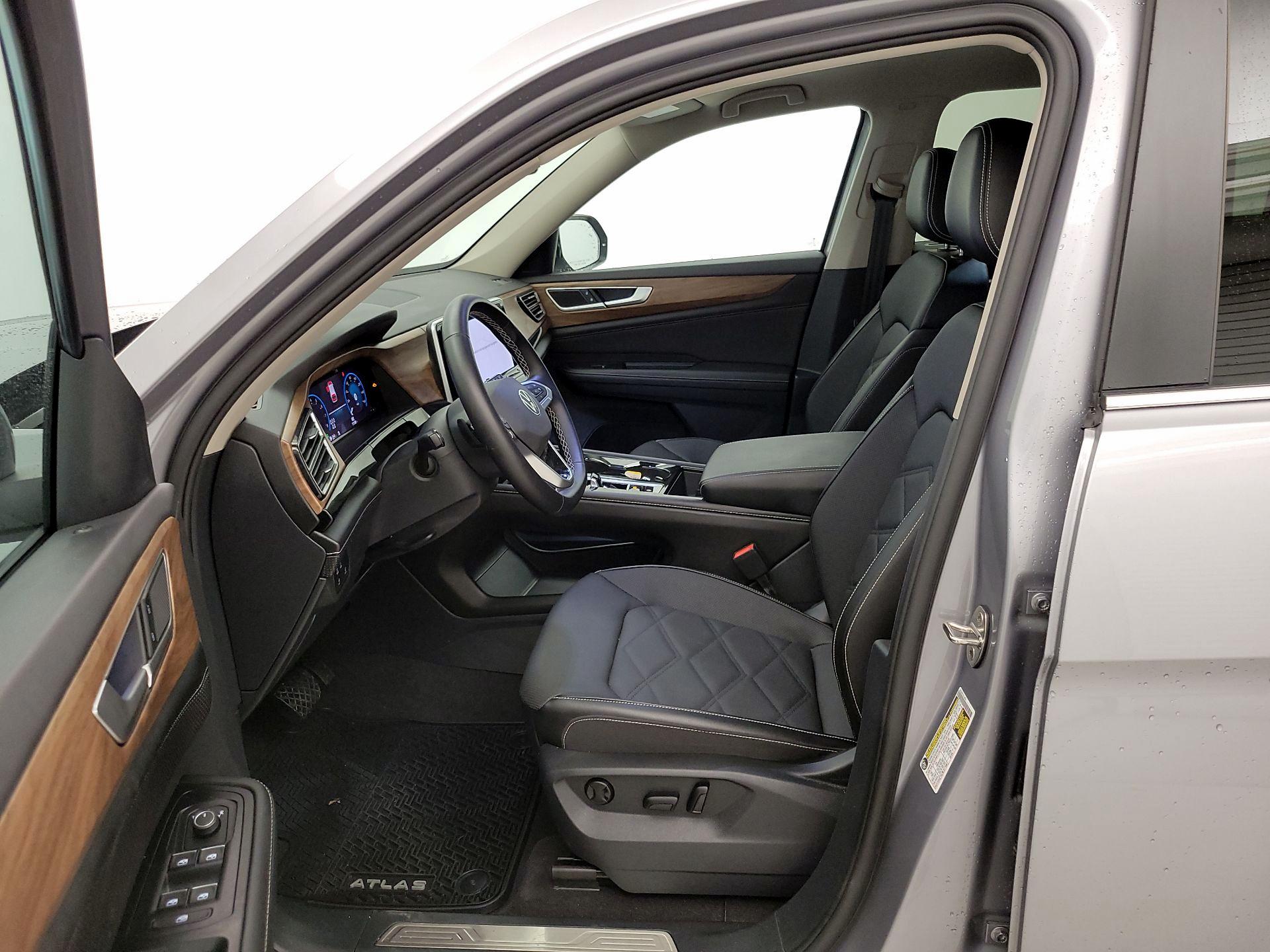 Thumbnail: 2024 Volkswagen Atlas - 11