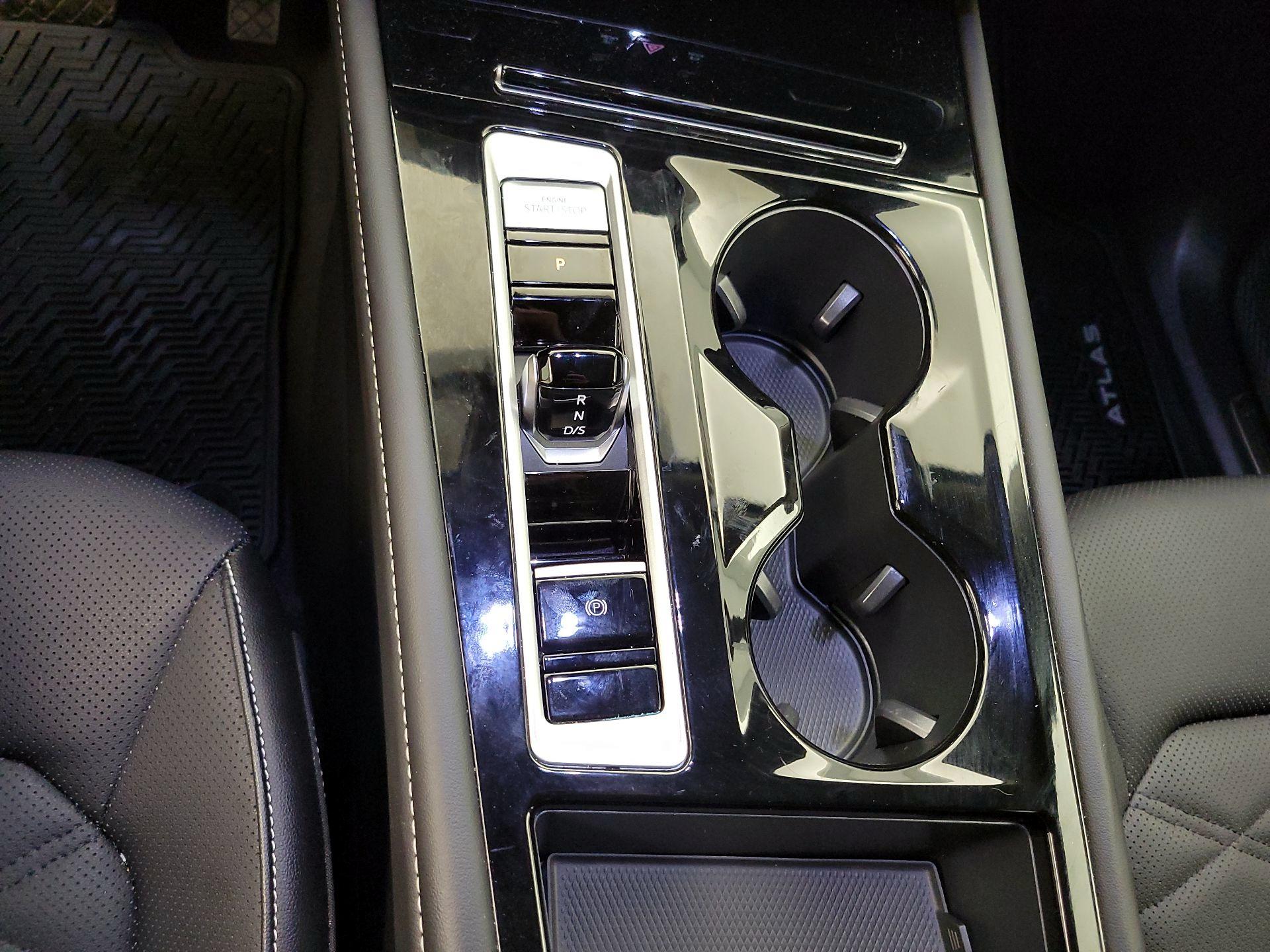 Thumbnail: 2024 Volkswagen Atlas - 17