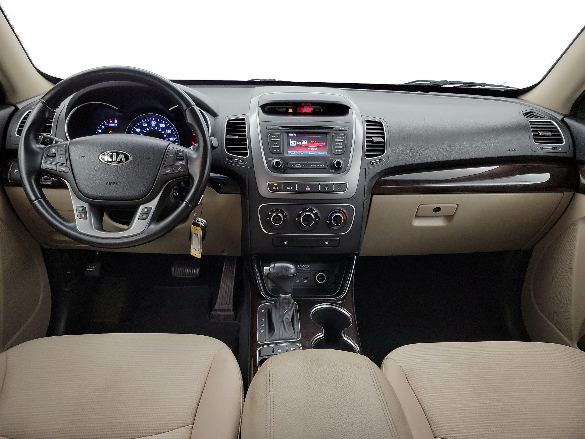 Thumbnail: 2015 Kia Sorento - 9