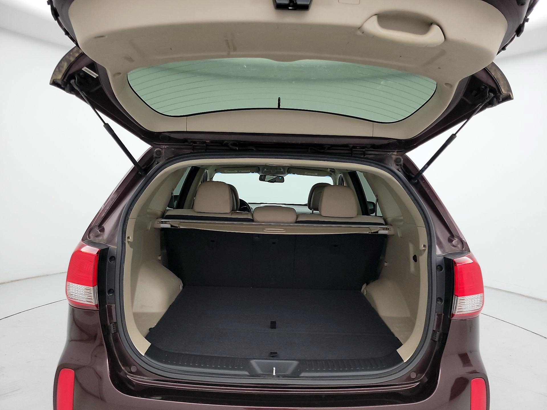 Thumbnail: 2015 Kia Sorento - 20