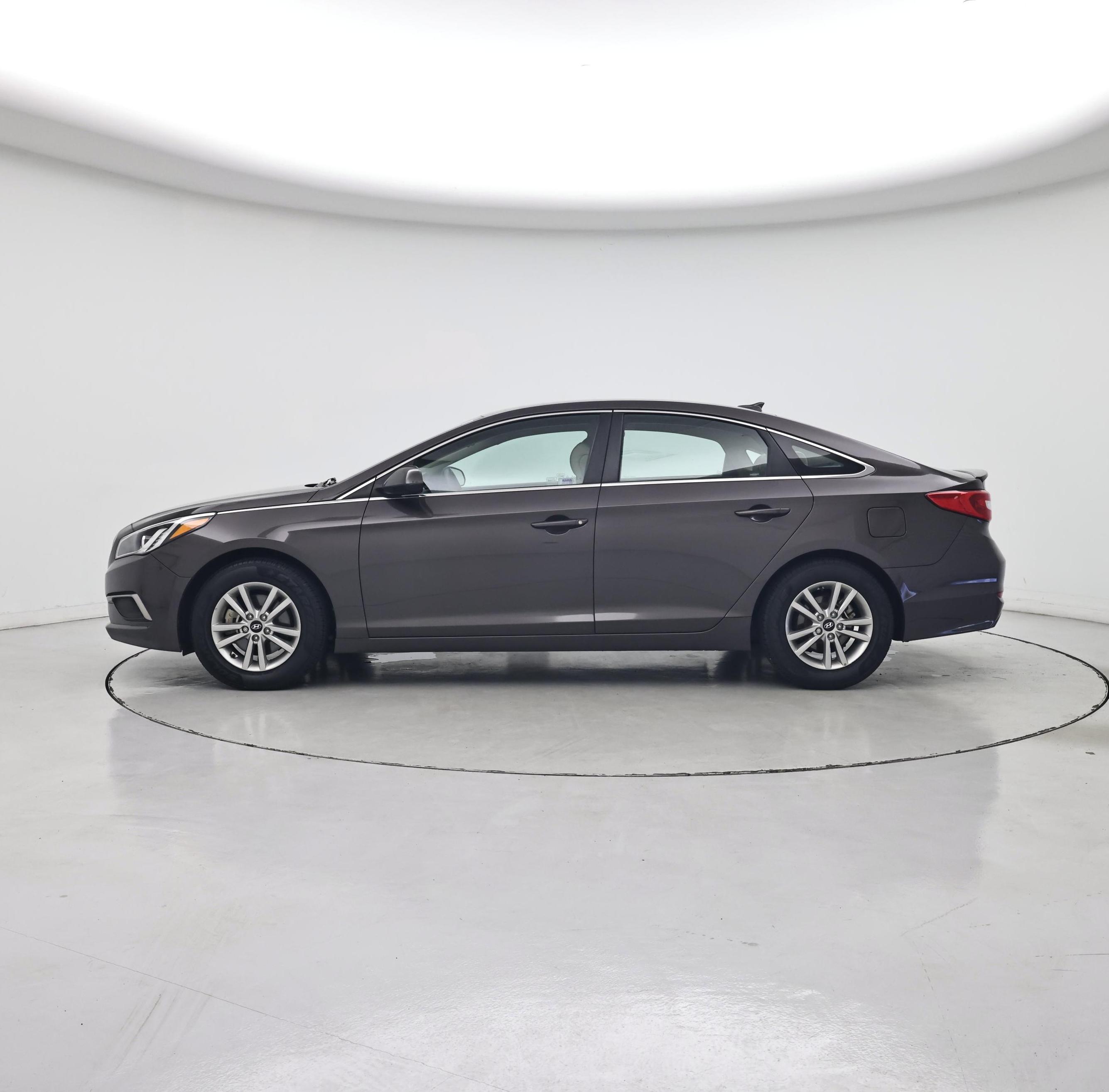 Thumbnail: 2017 Hyundai Sonata - 3