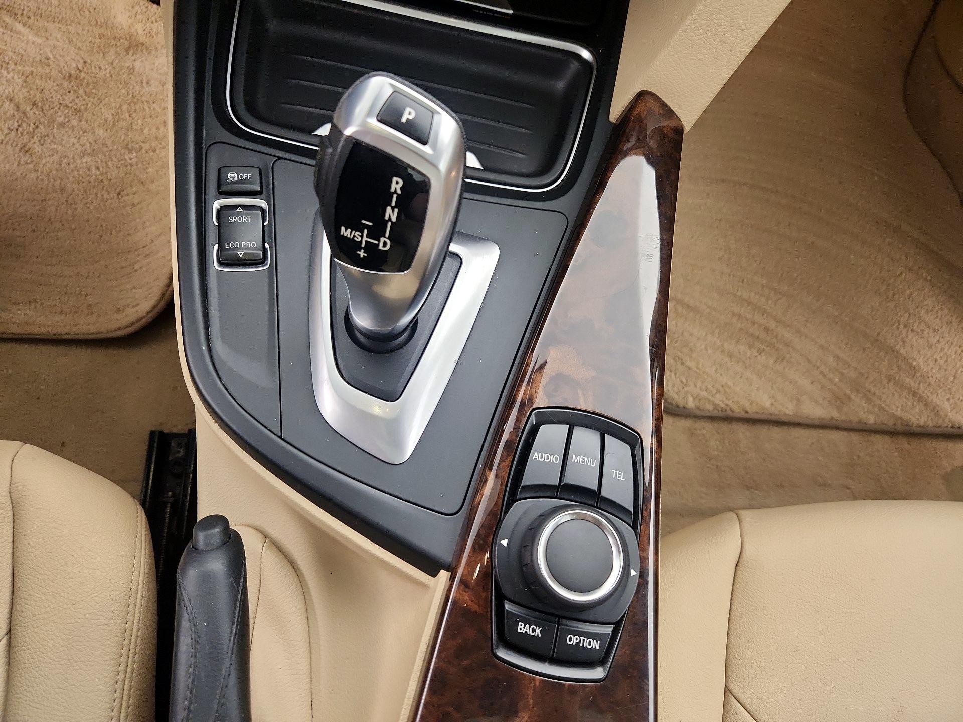 Thumbnail: 2014 BMW 3 Series - 16