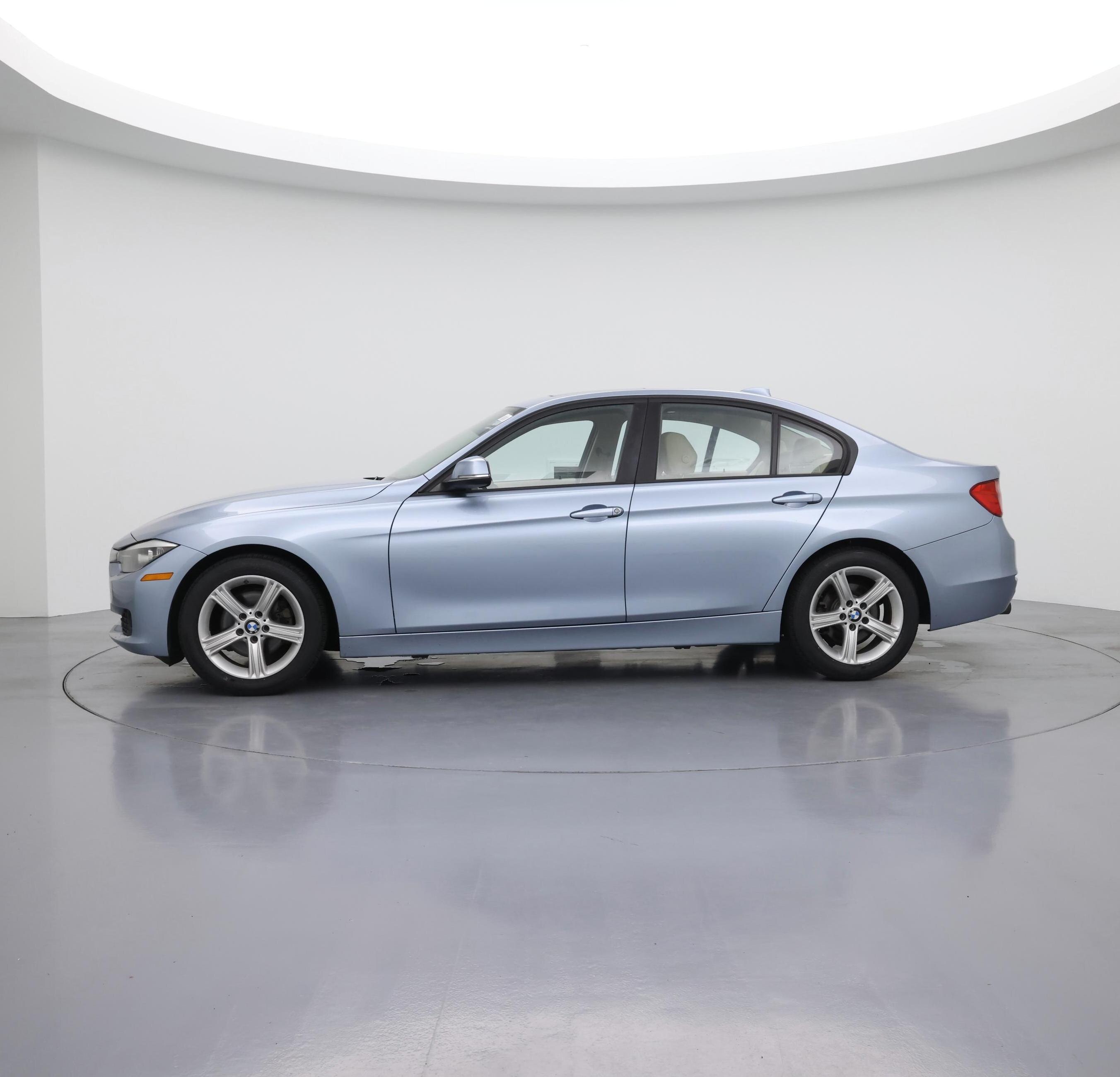 Thumbnail: 2014 BMW 3 Series - 3