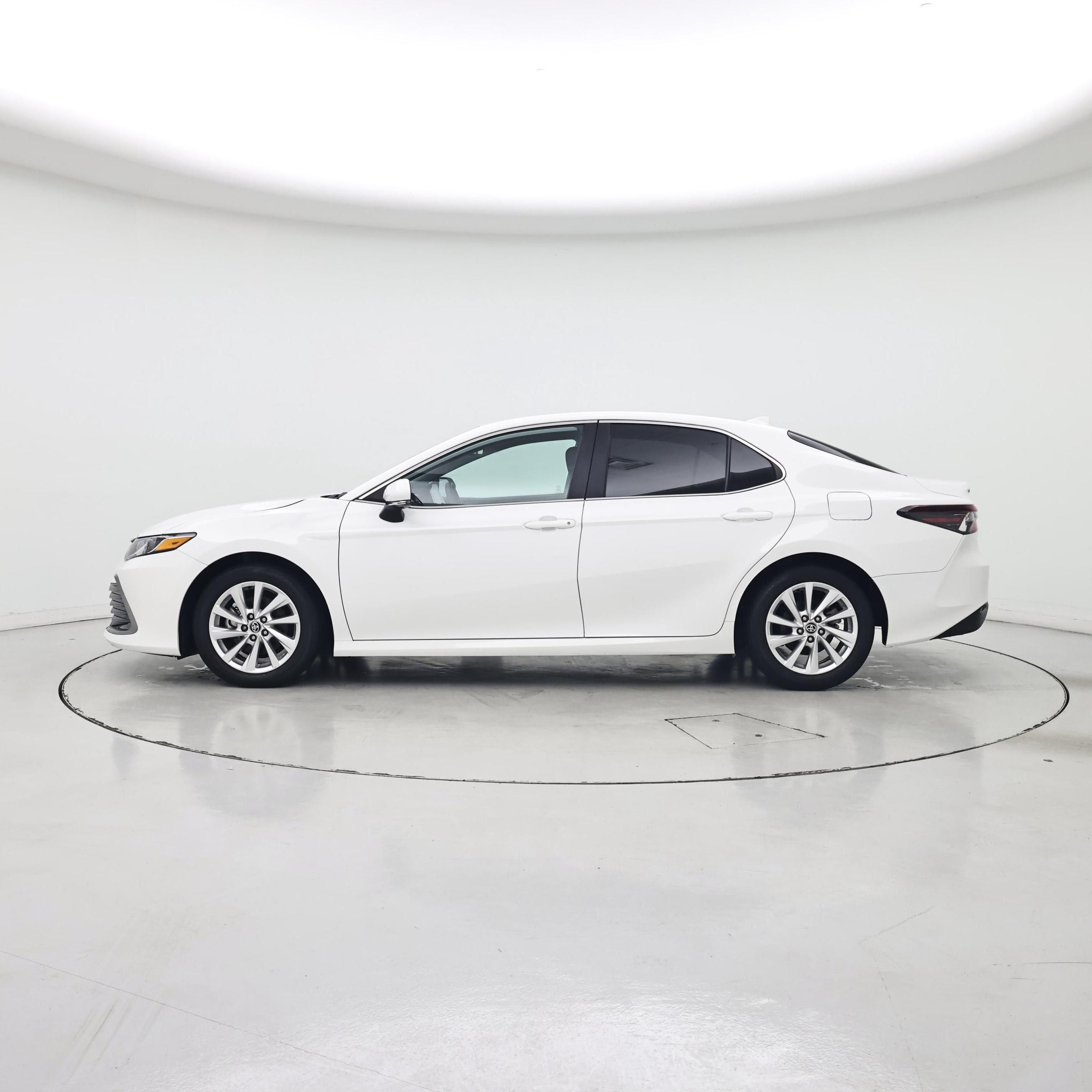 Thumbnail: 2023 Toyota Camry - 3