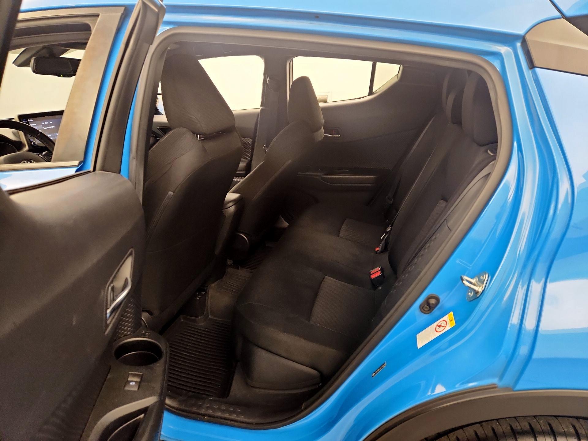 Thumbnail: 2019 Toyota C-HR - 19