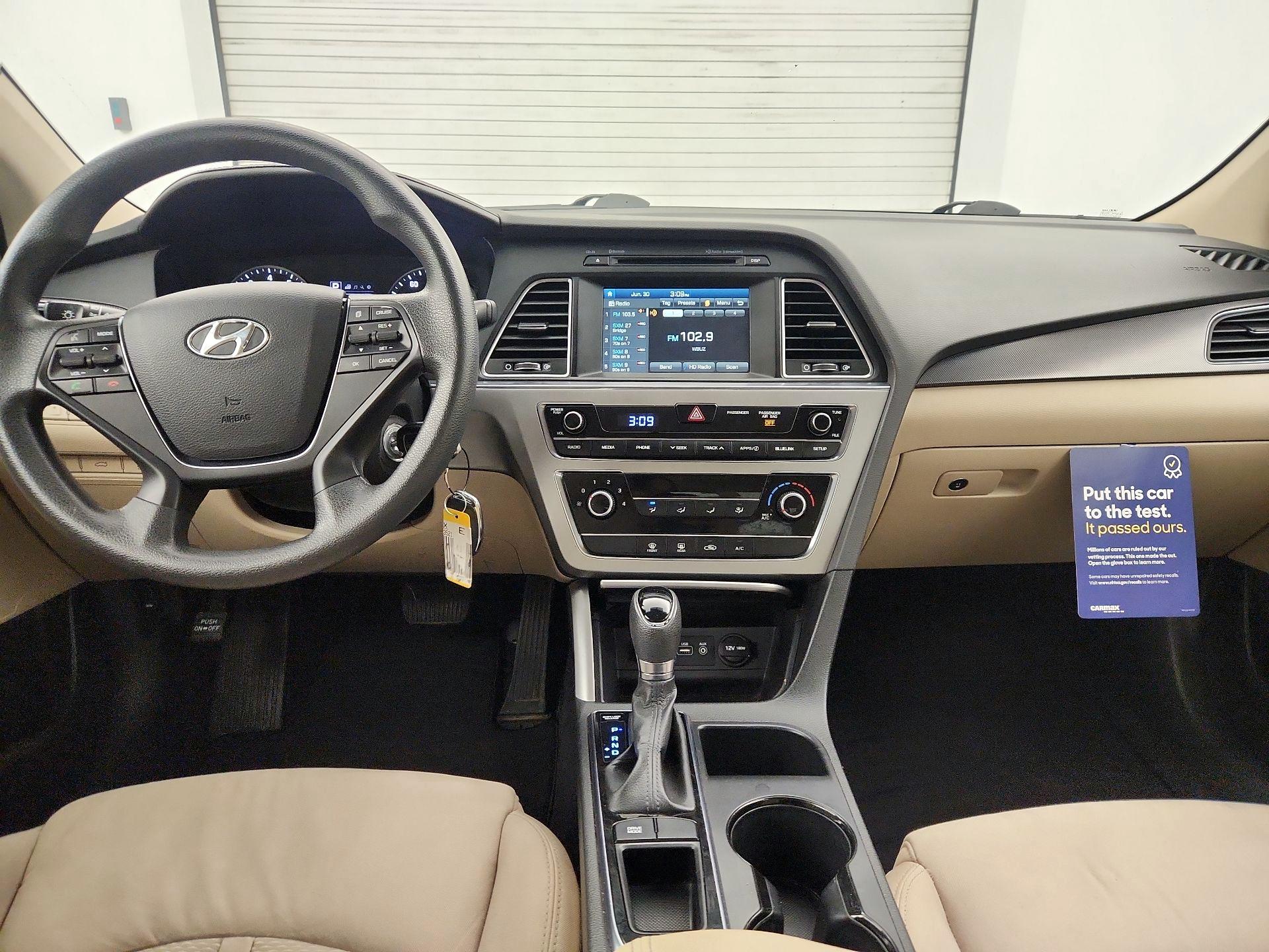 Thumbnail: 2016 Hyundai Sonata - 9
