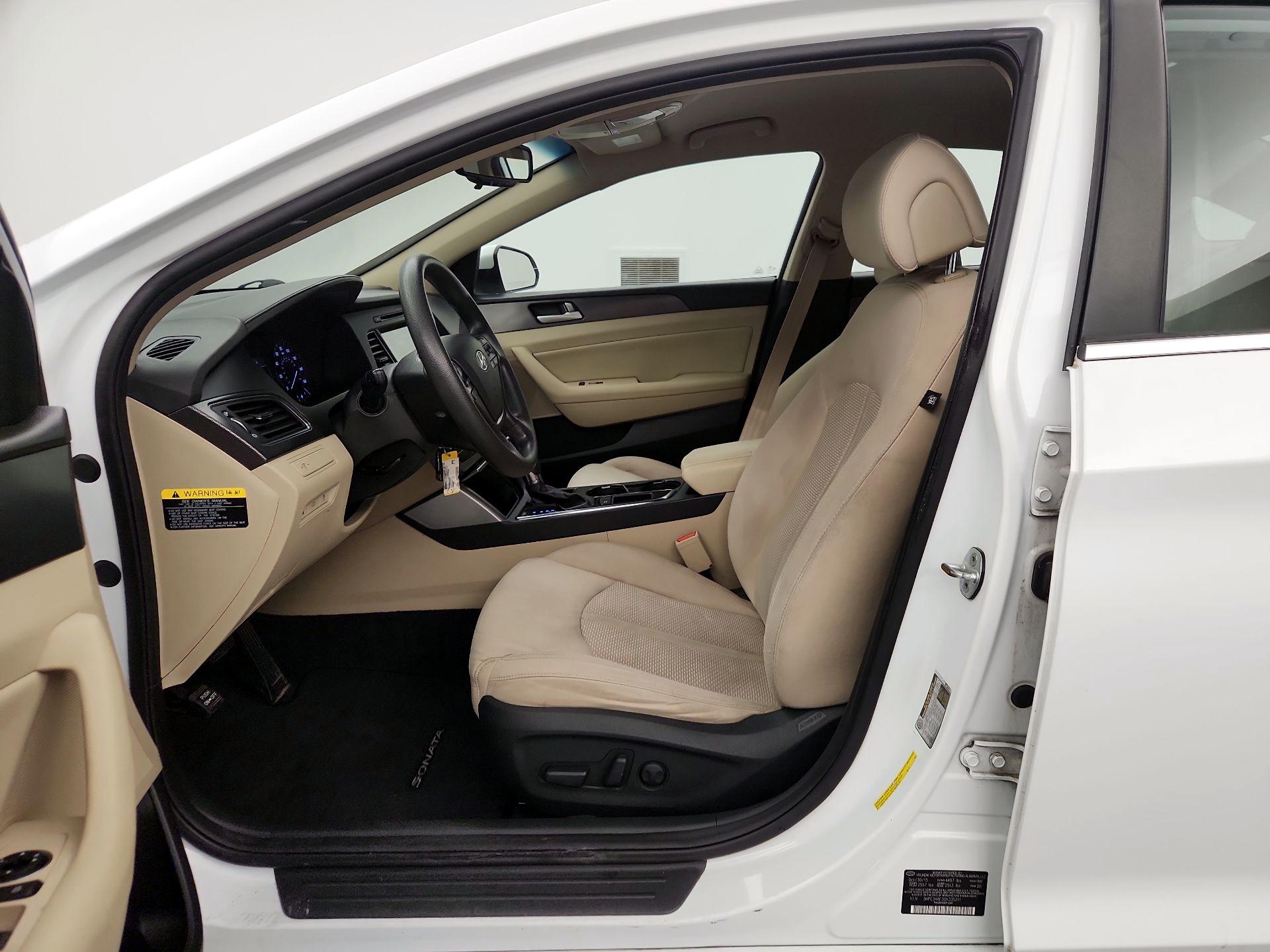 Thumbnail: 2016 Hyundai Sonata - 11