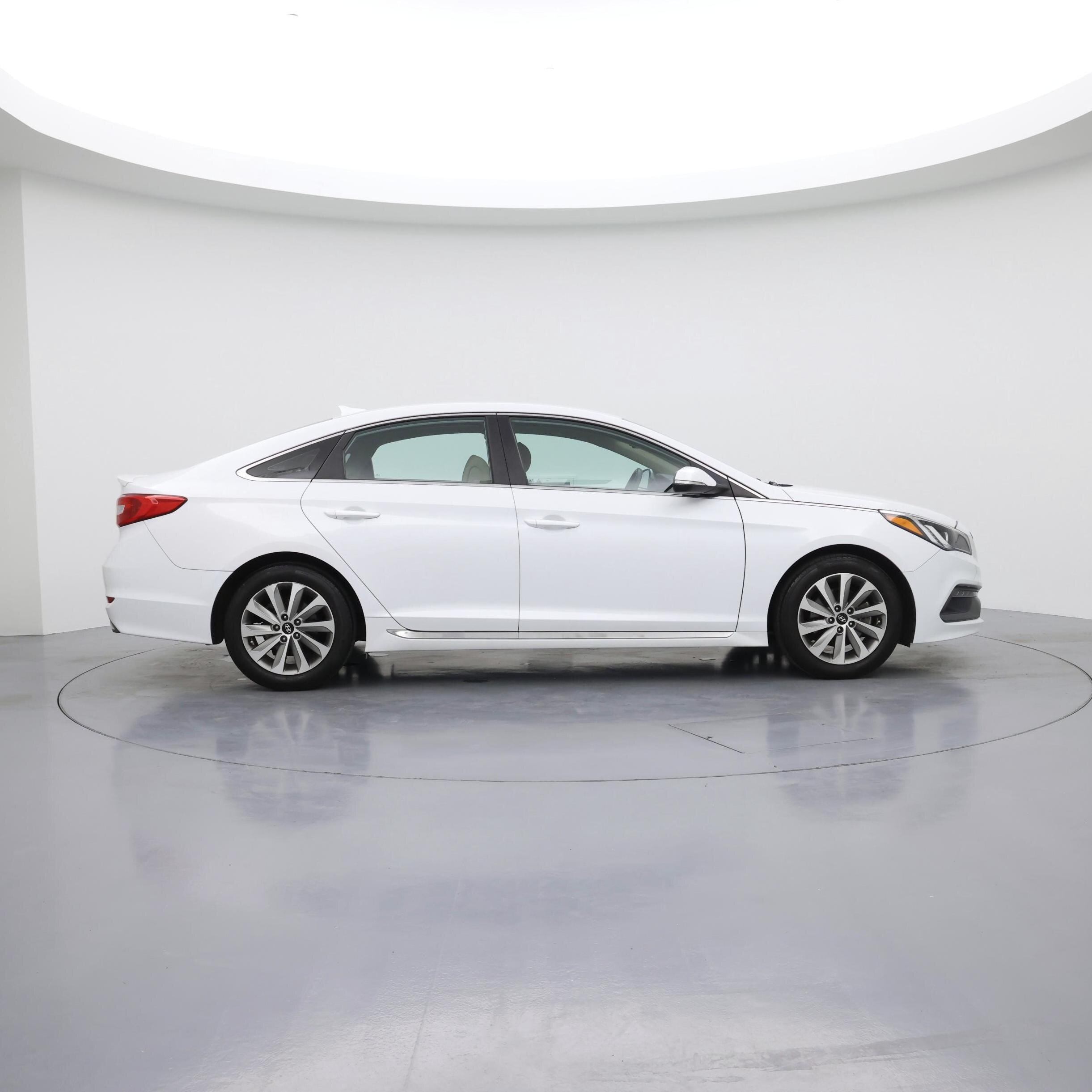 Thumbnail: 2016 Hyundai Sonata - 7