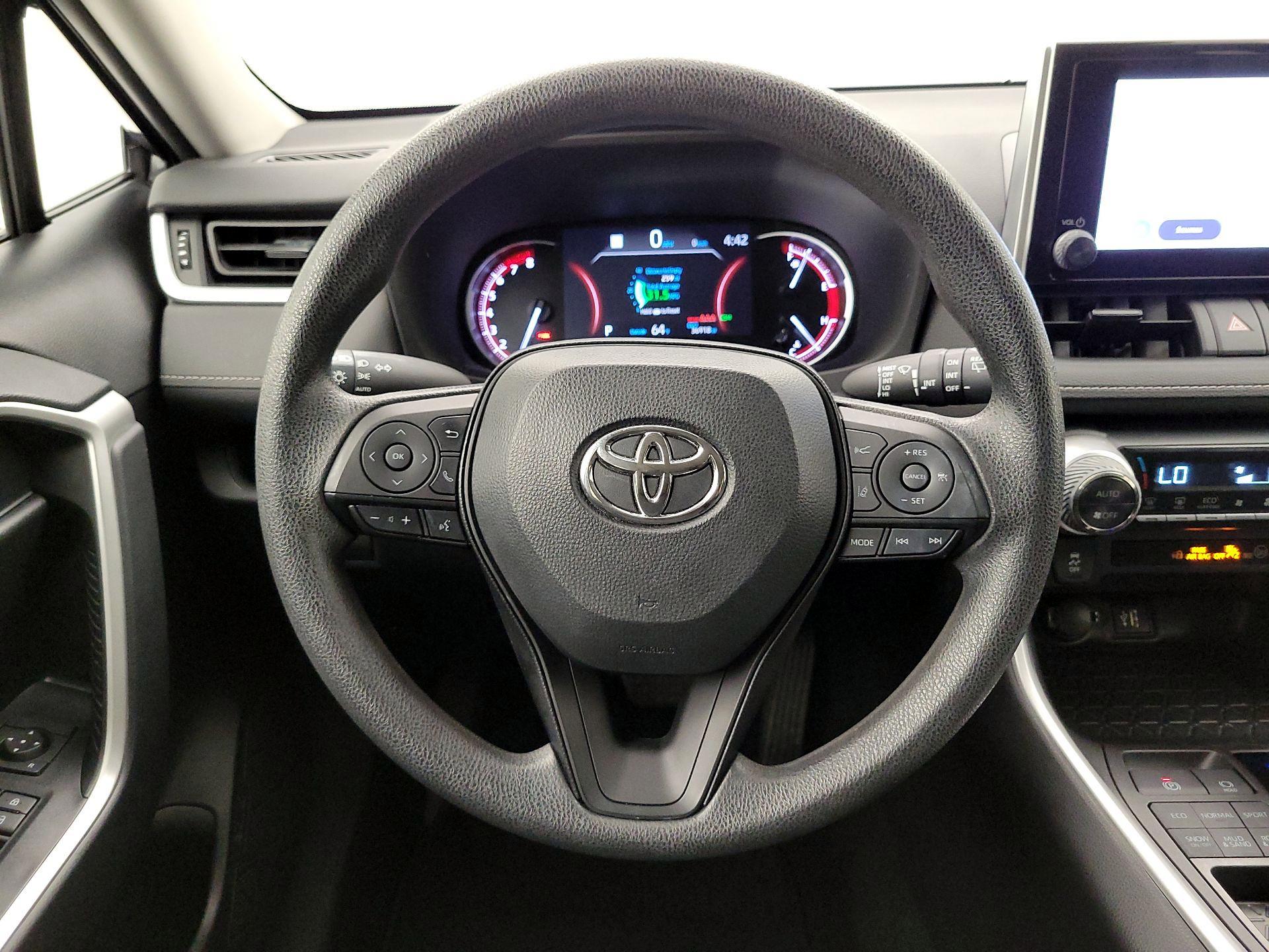 Thumbnail: 2023 Toyota RAV4 - 10