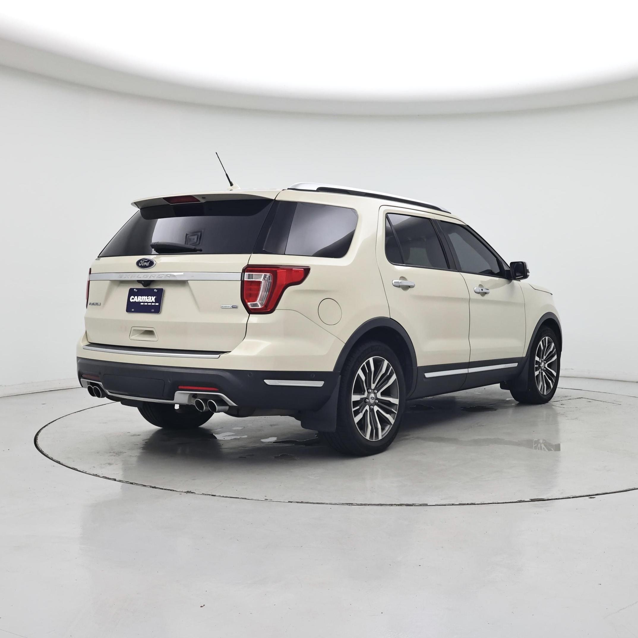 Thumbnail: 2018 Ford Explorer - 8