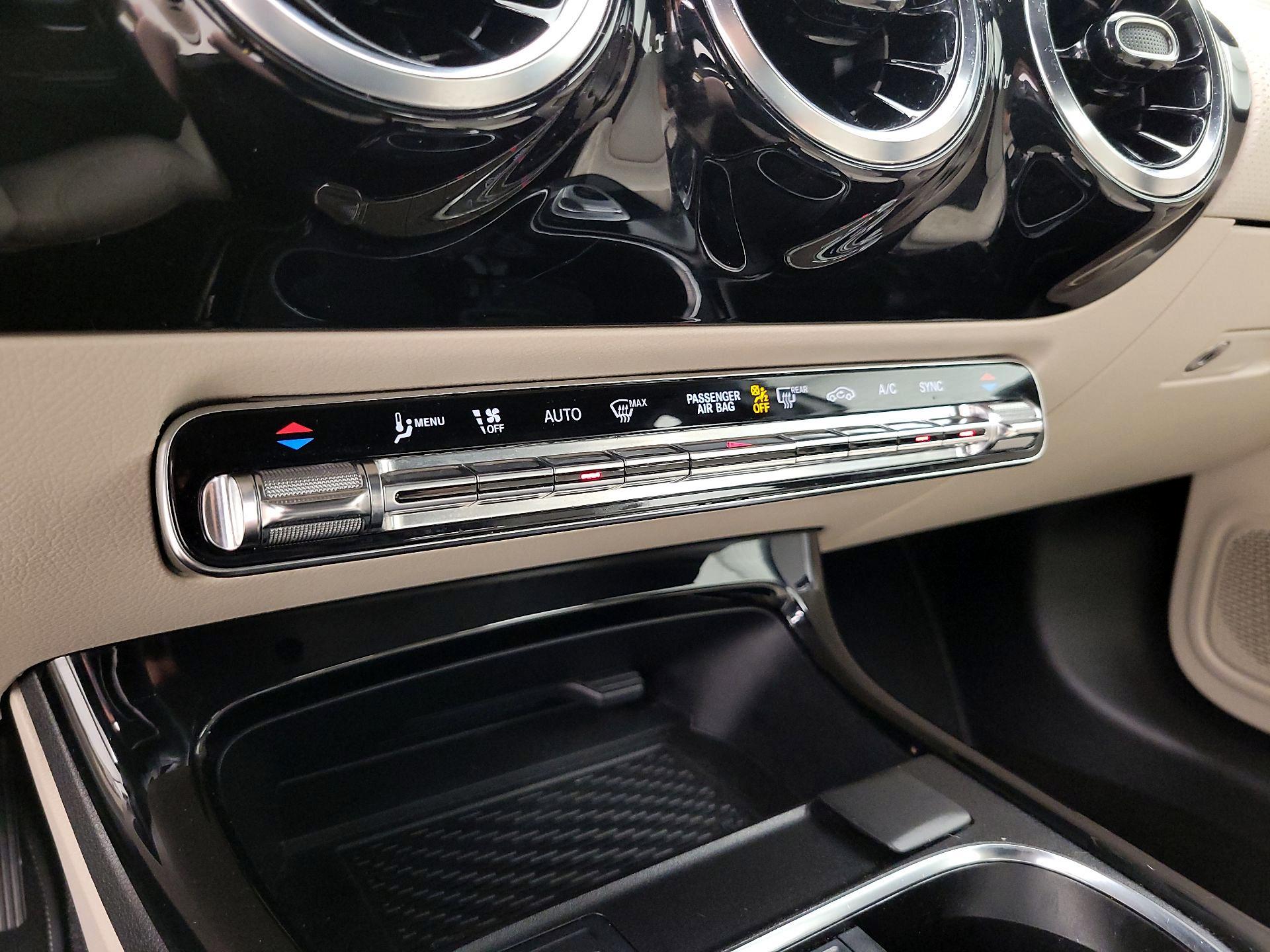 Thumbnail: 2019 Mercedes-Benz A-Class - 16