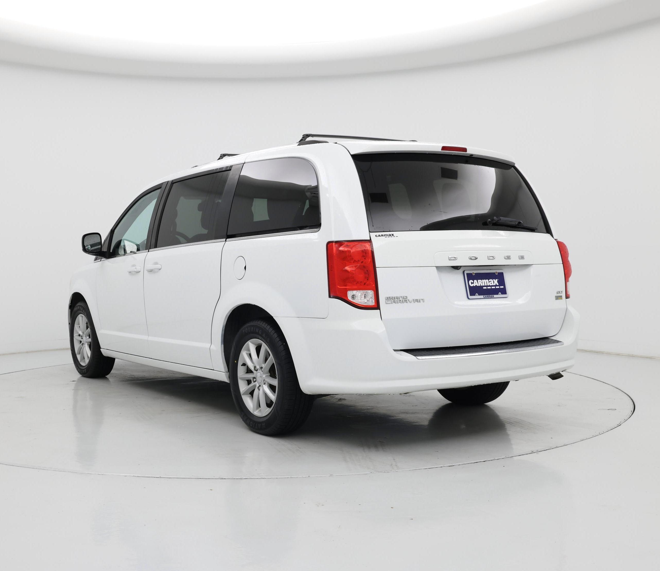 Thumbnail: 2019 Dodge Grand Caravan - 2