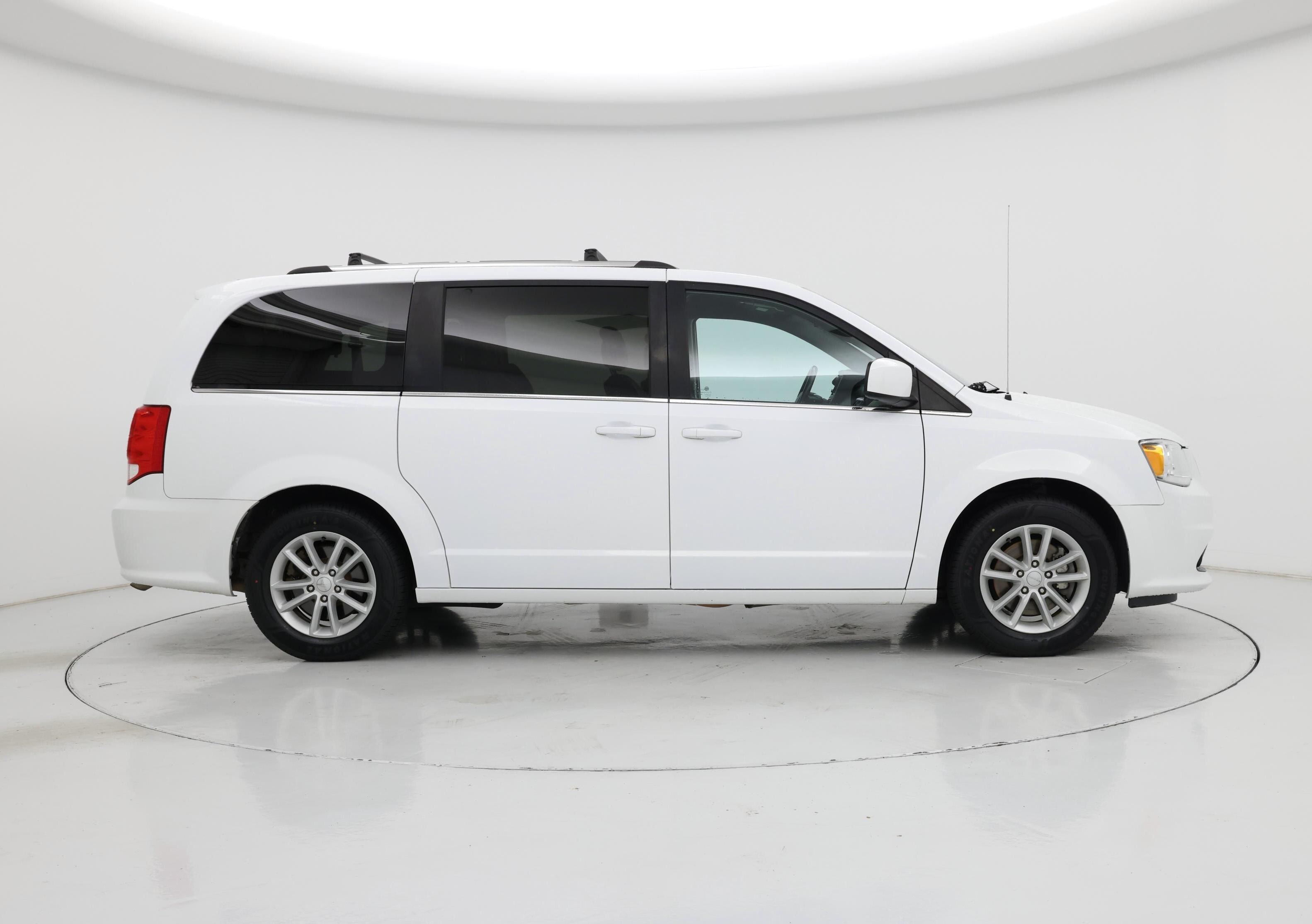 Thumbnail: 2019 Dodge Grand Caravan - 7