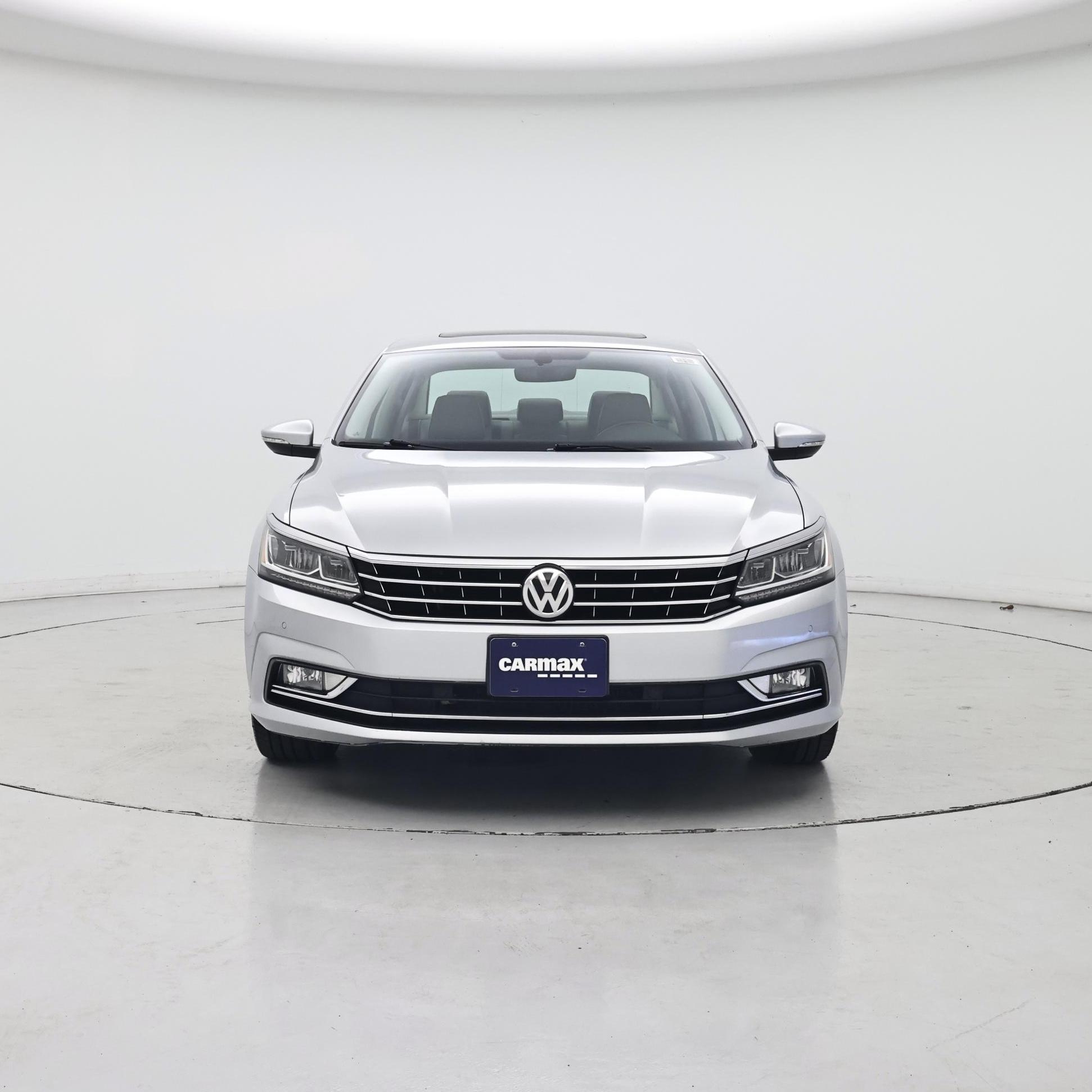 Thumbnail: 2017 Volkswagen Passat - 5