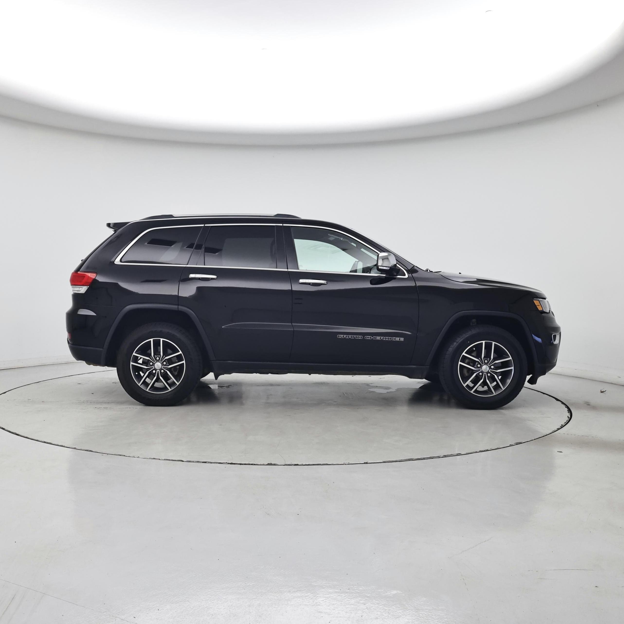 Thumbnail: 2018 Jeep Grand Cherokee - 7